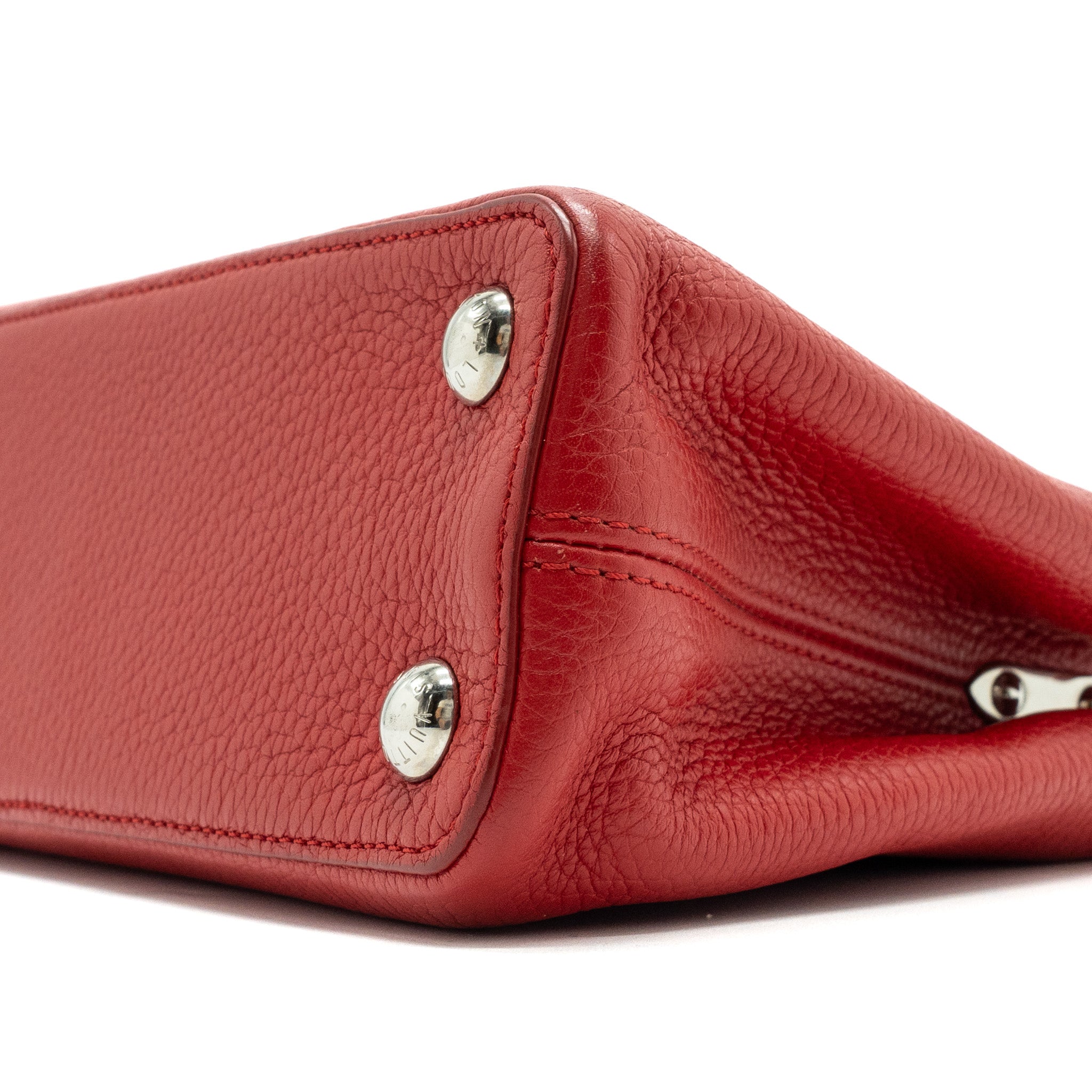 louis-vuitton-capucines-bb-taurillon-red-ghw-1