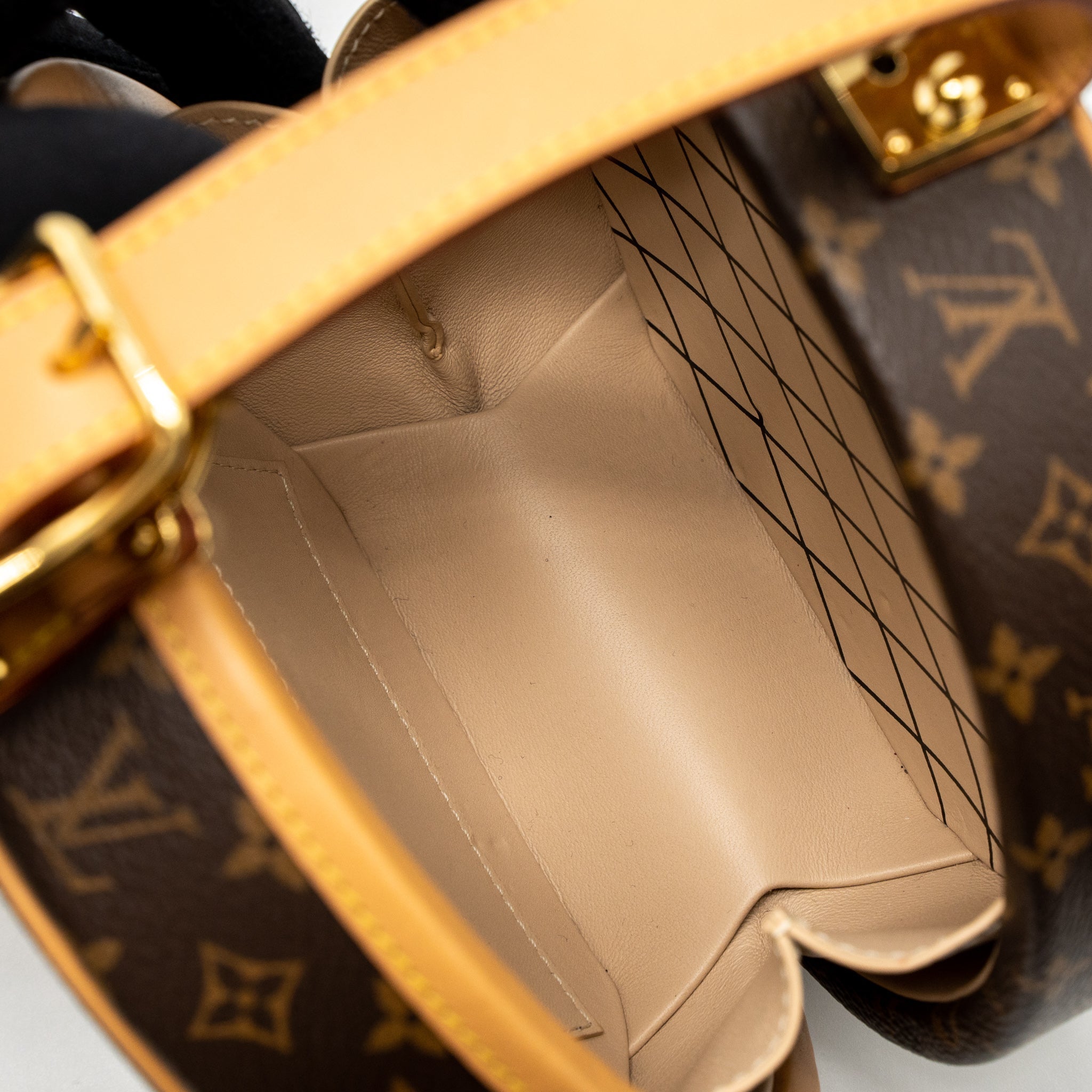 louis-vuitton-petite-boite-chapeau-monogram-canvas-ghw-2