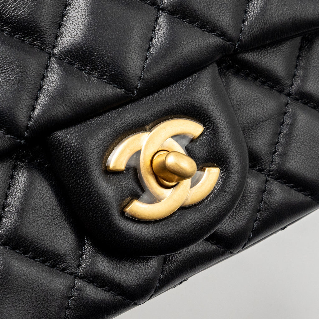 chanel-22c-pearl-crush-mini-square-flap-bag-lambskin-black-ghw-microchip-copy