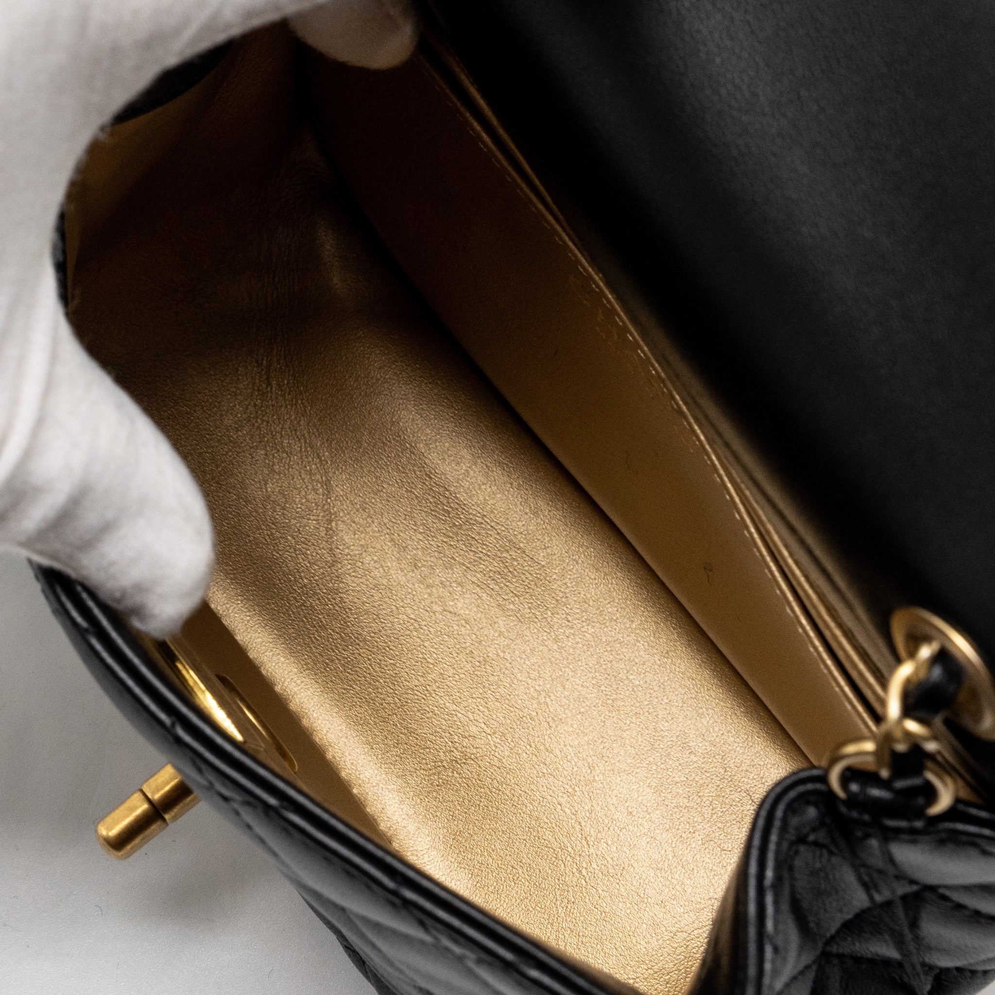 chanel-22c-pearl-crush-mini-square-flap-bag-lambskin-black-ghw-microchip-copy