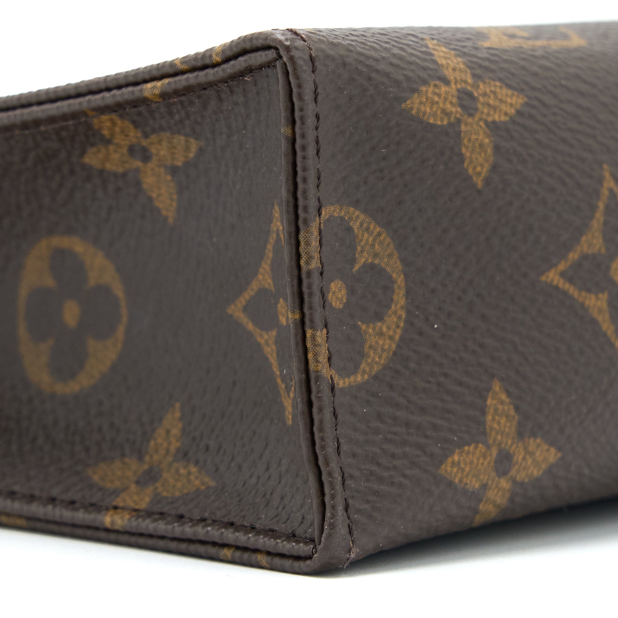 louis-vuitton-toiletry-pochette-26-monogram-canvas-ghw-8