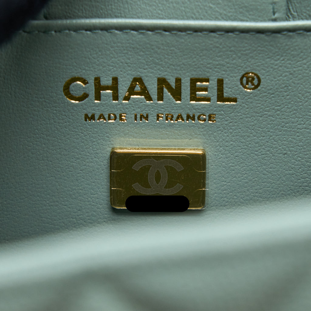 chanel-23c-mini-bucket-caviar-blue-lghw-microchip