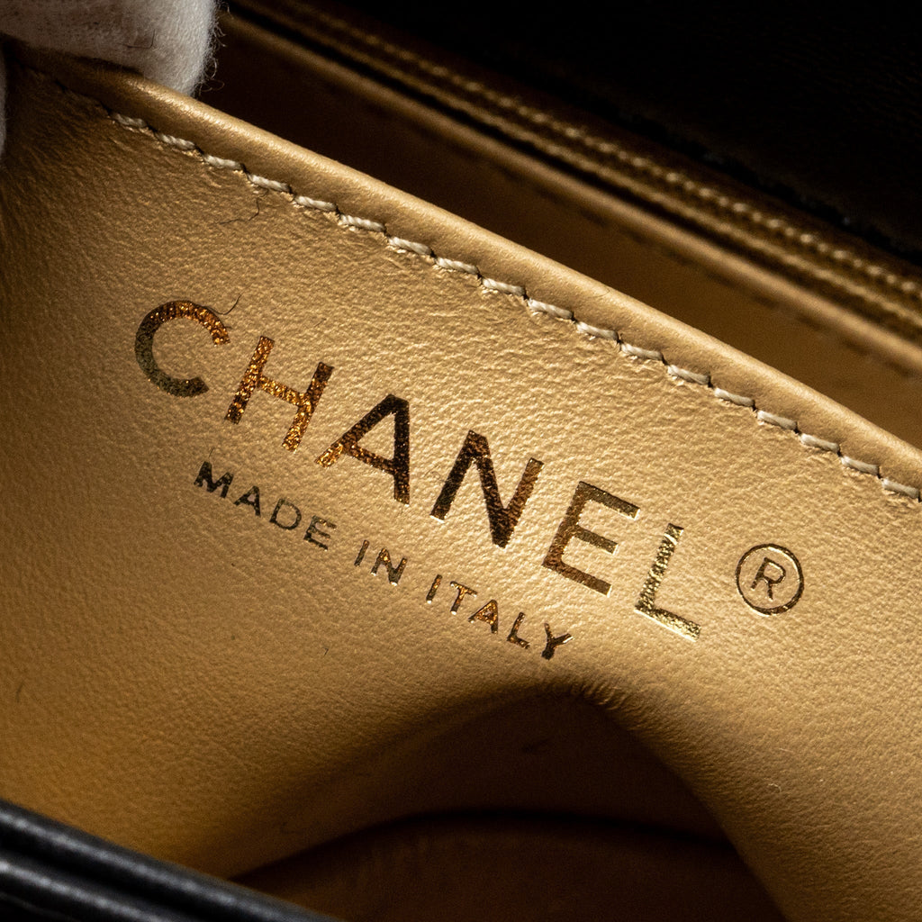 chanel-22c-pearl-crush-mini-square-flap-bag-lambskin-black-ghw-microchip-copy