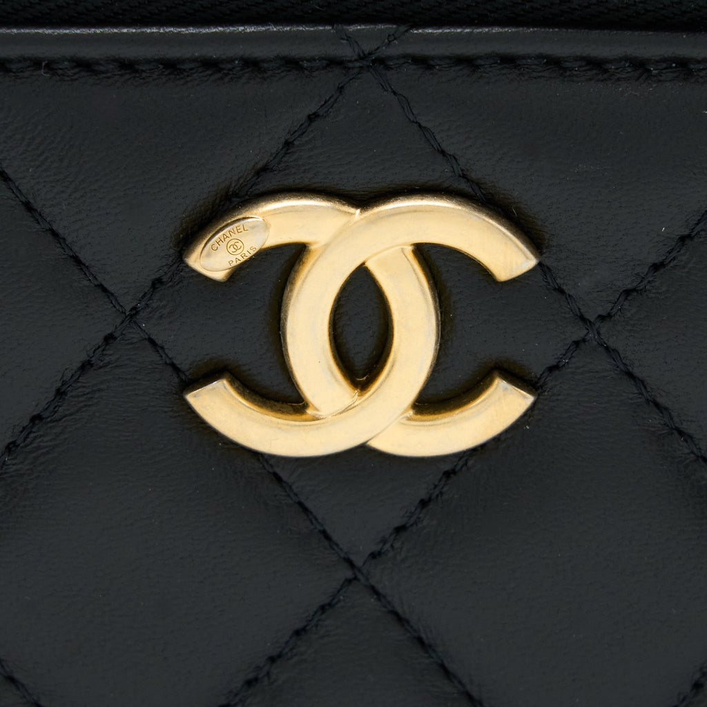chanel-22k-leather-chain-top-handle-long-vanity-case-lambskin-black-brushed-ghw