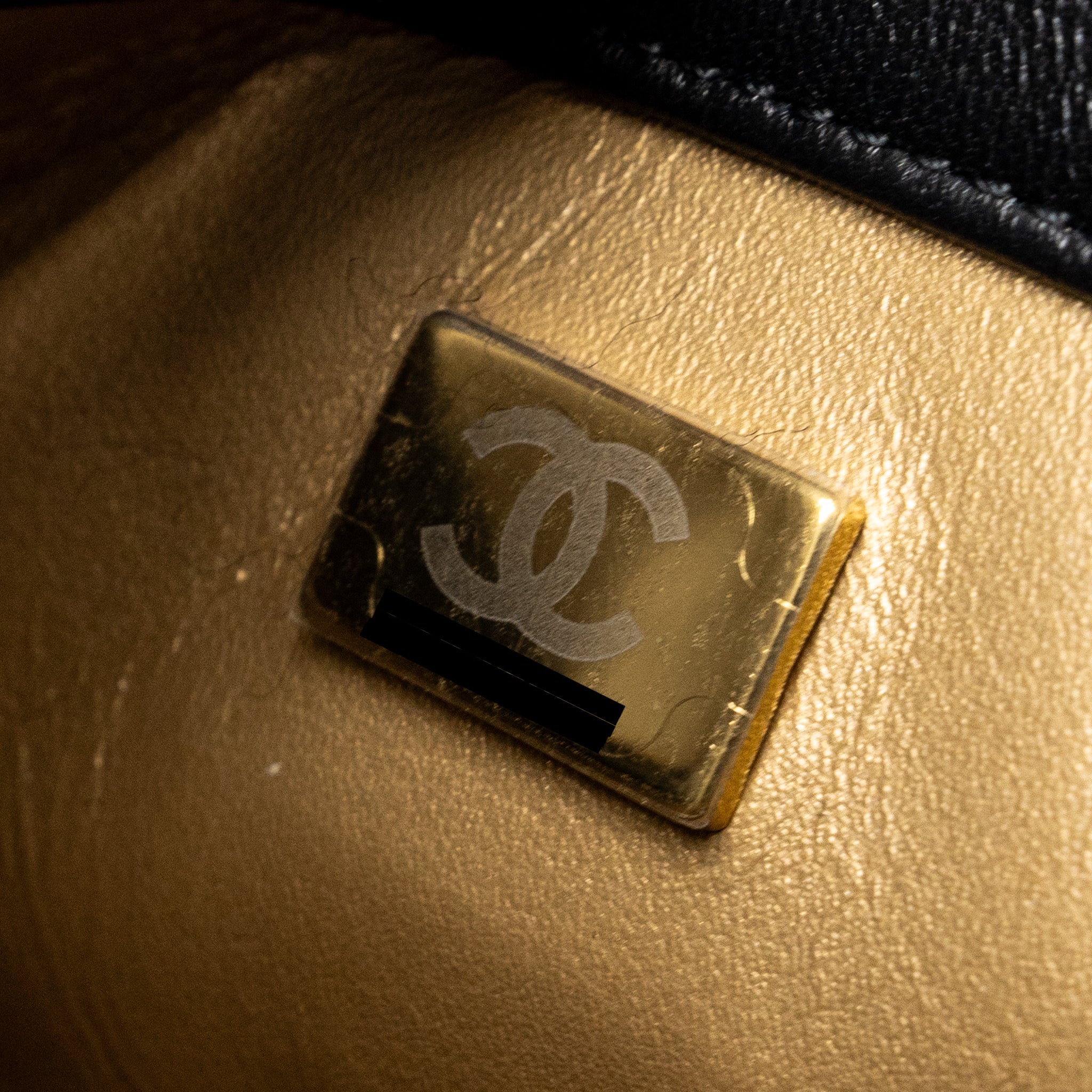 chanel-22c-pearl-crush-mini-square-flap-bag-lambskin-black-ghw-microchip-copy