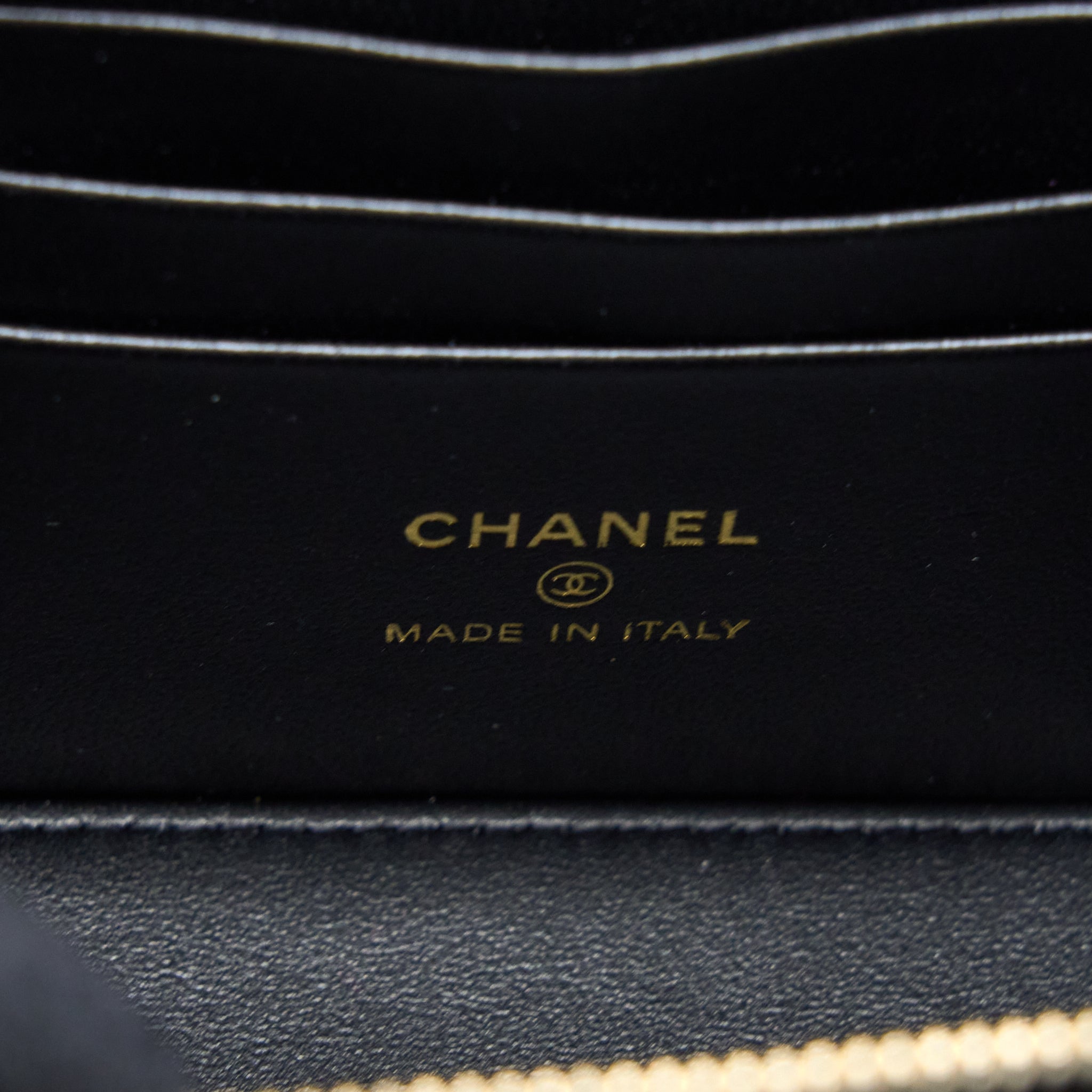 chanel-22k-leather-chain-top-handle-long-vanity-case-lambskin-black-brushed-ghw