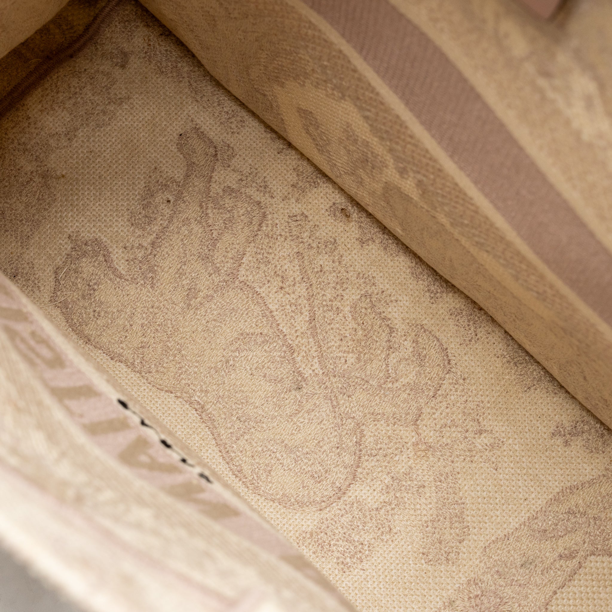 dior-medium-book-tote-pink-toile-de-jouy-embroidery-1