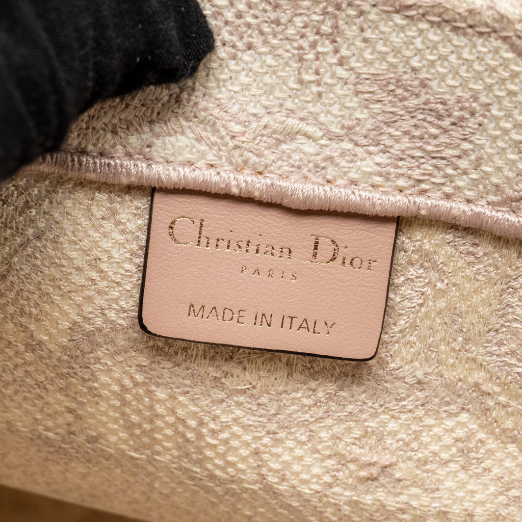 dior-medium-book-tote-pink-toile-de-jouy-embroidery-1