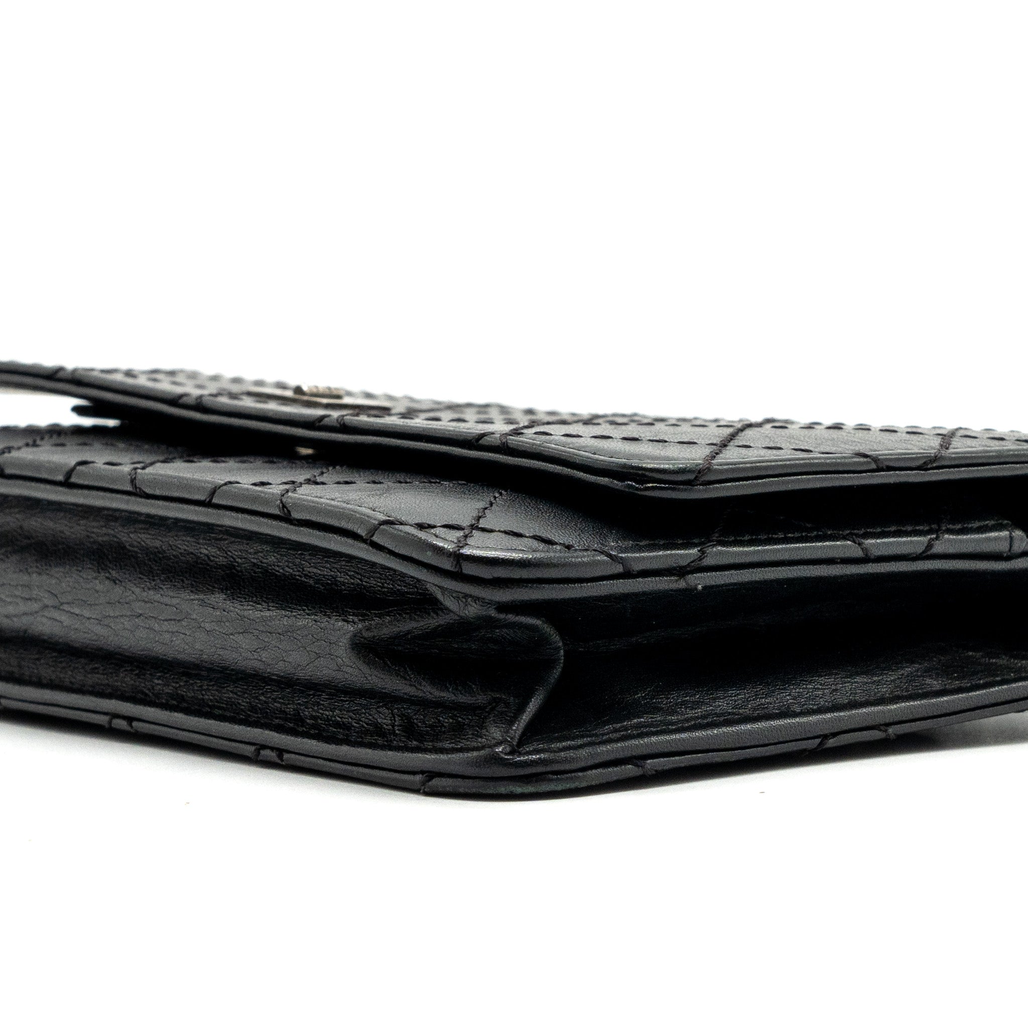 chanel-2-55-reissue-wallet-on-chain-calfskin-black-ruthenium-hardware