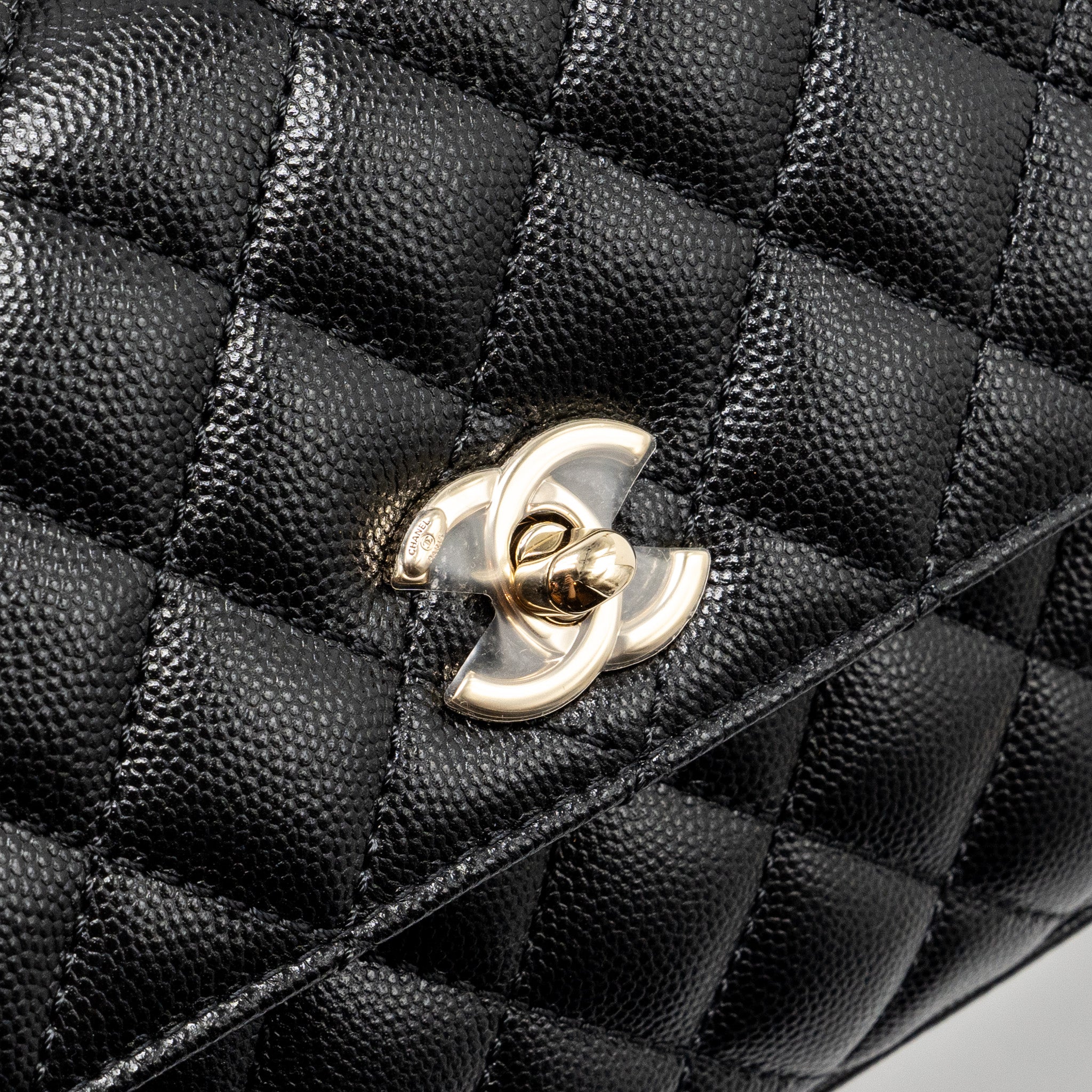 chanel-small-coco-handle-with-lizard-embossed-handle-caviar-black-lghw-microchip-copy-1