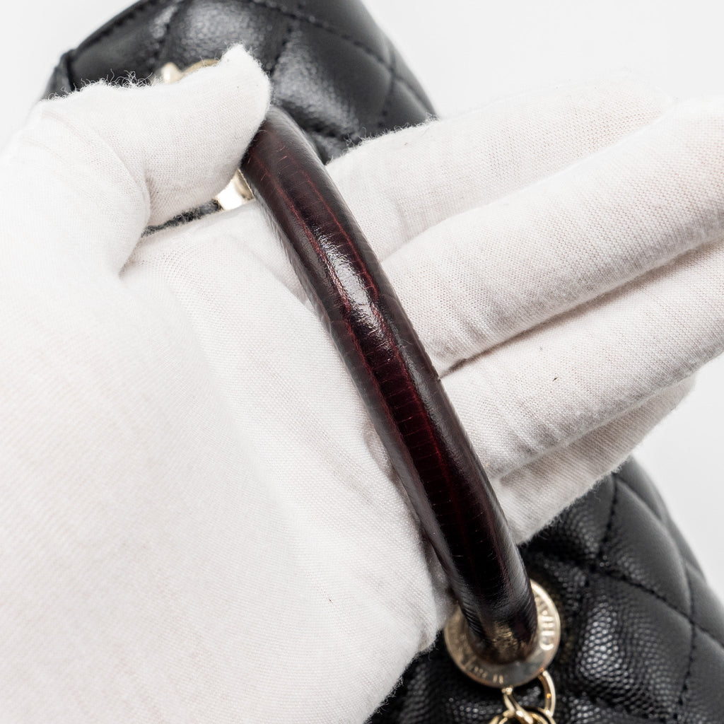 chanel-small-coco-handle-with-lizard-embossed-handle-caviar-black-lghw-microchip-copy-1