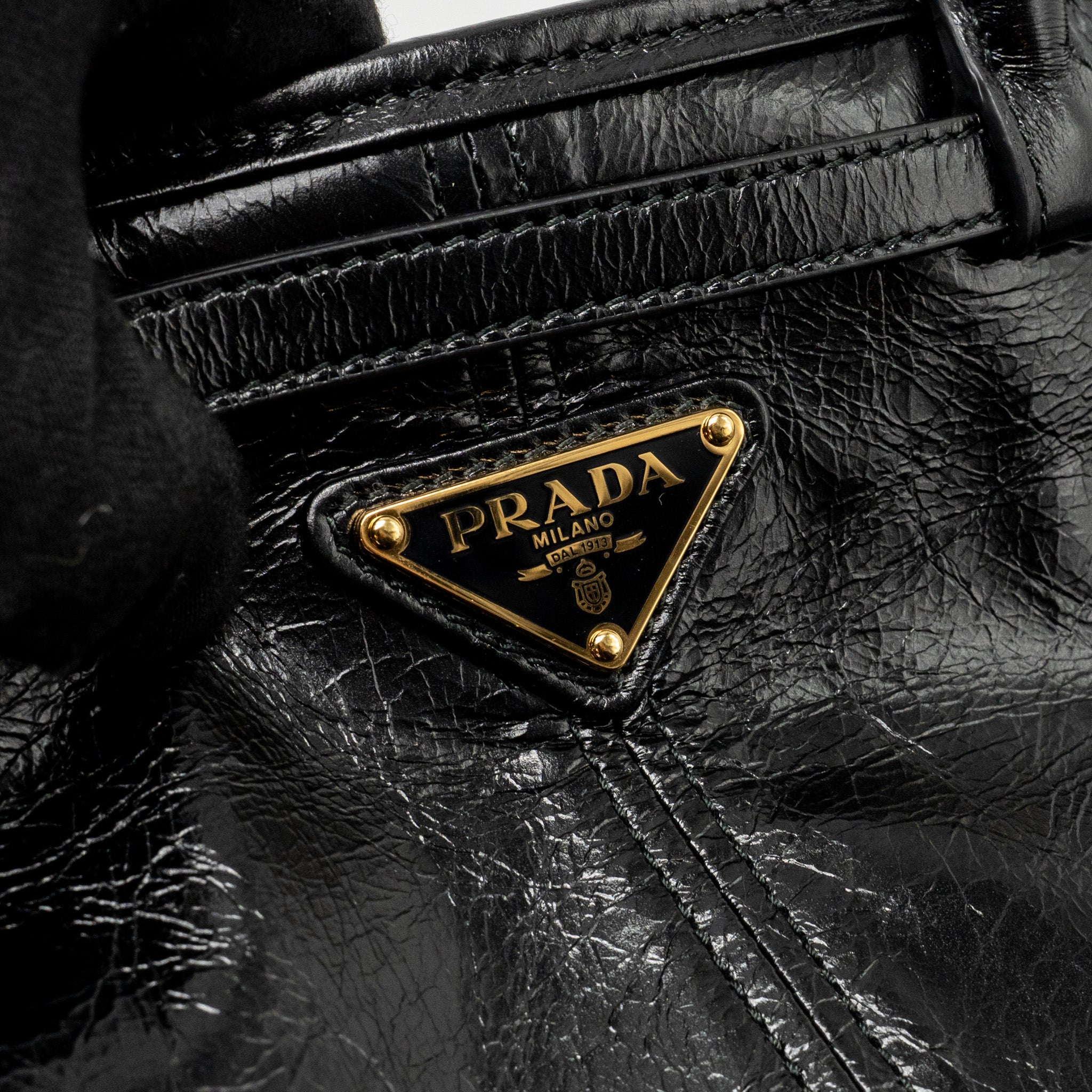 prada-bonnie-medium-leather-handbag-calfskin-black-ghw