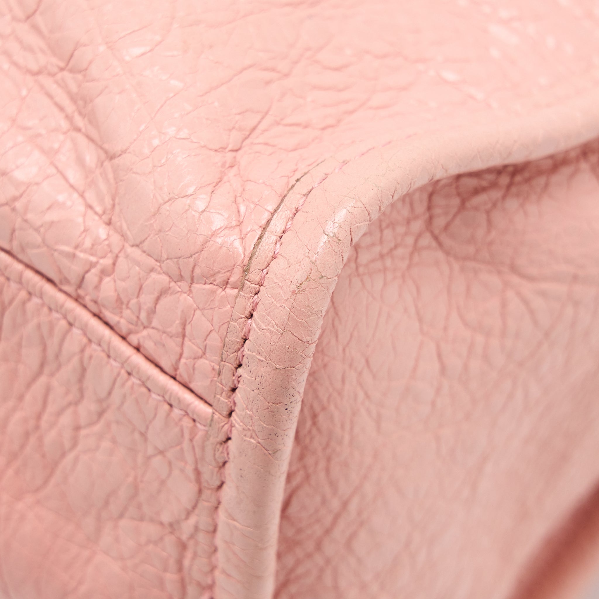 balenciaga-classic-city-bag-leather-pink-black-hardware