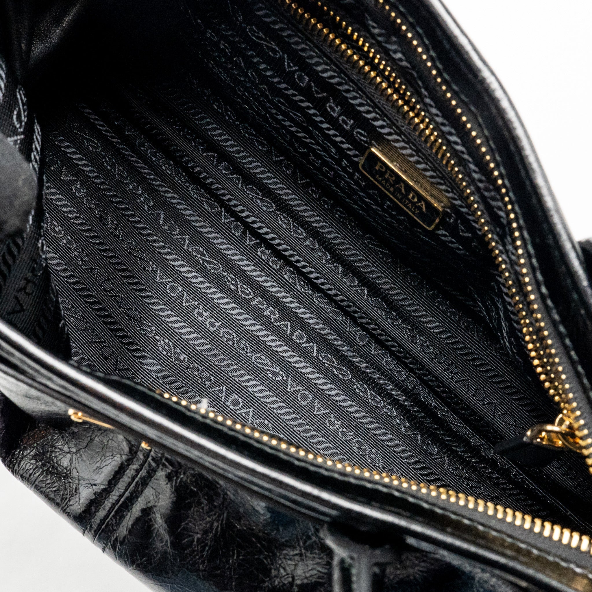 prada-bonnie-medium-leather-handbag-calfskin-black-ghw