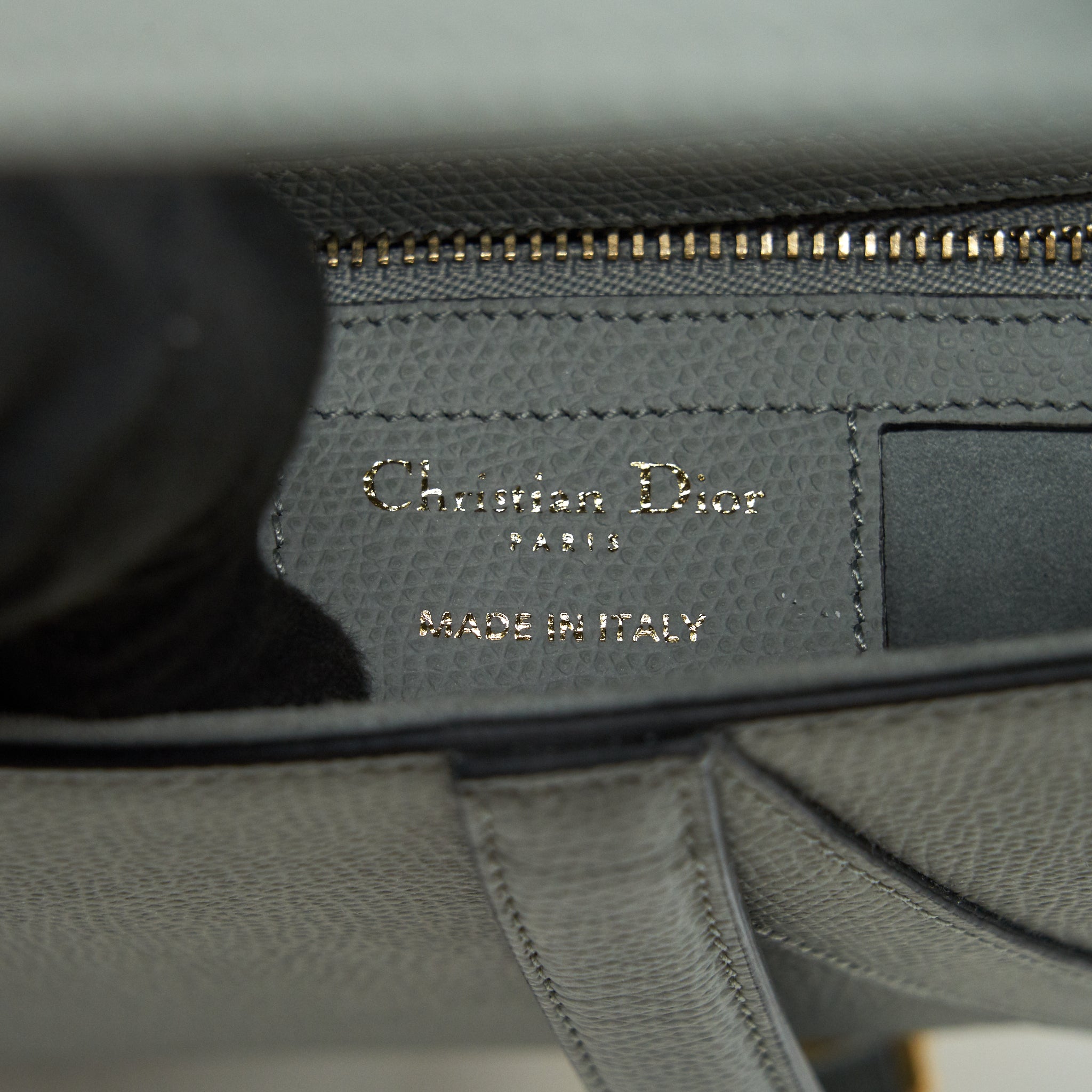 dior-medium-saddle-bag-grained-calfskin-grey-with-dior-canvas-shoulder-strap-1