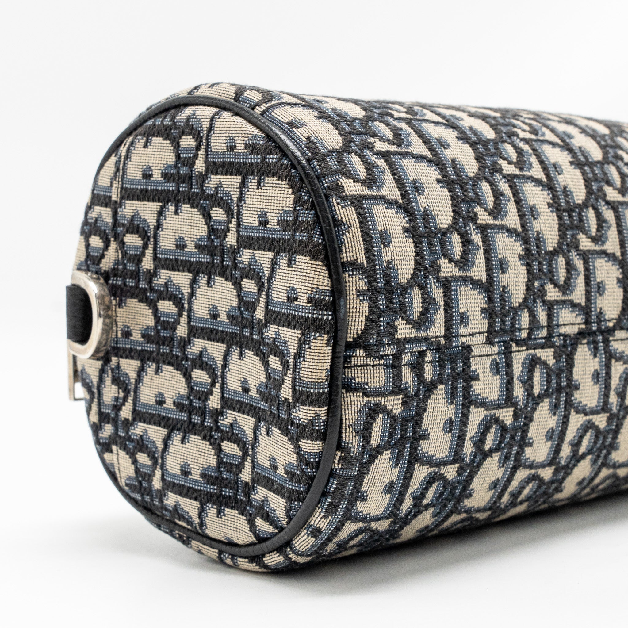 dior-roller-messenger-bag-oblique-jacquard-shw
