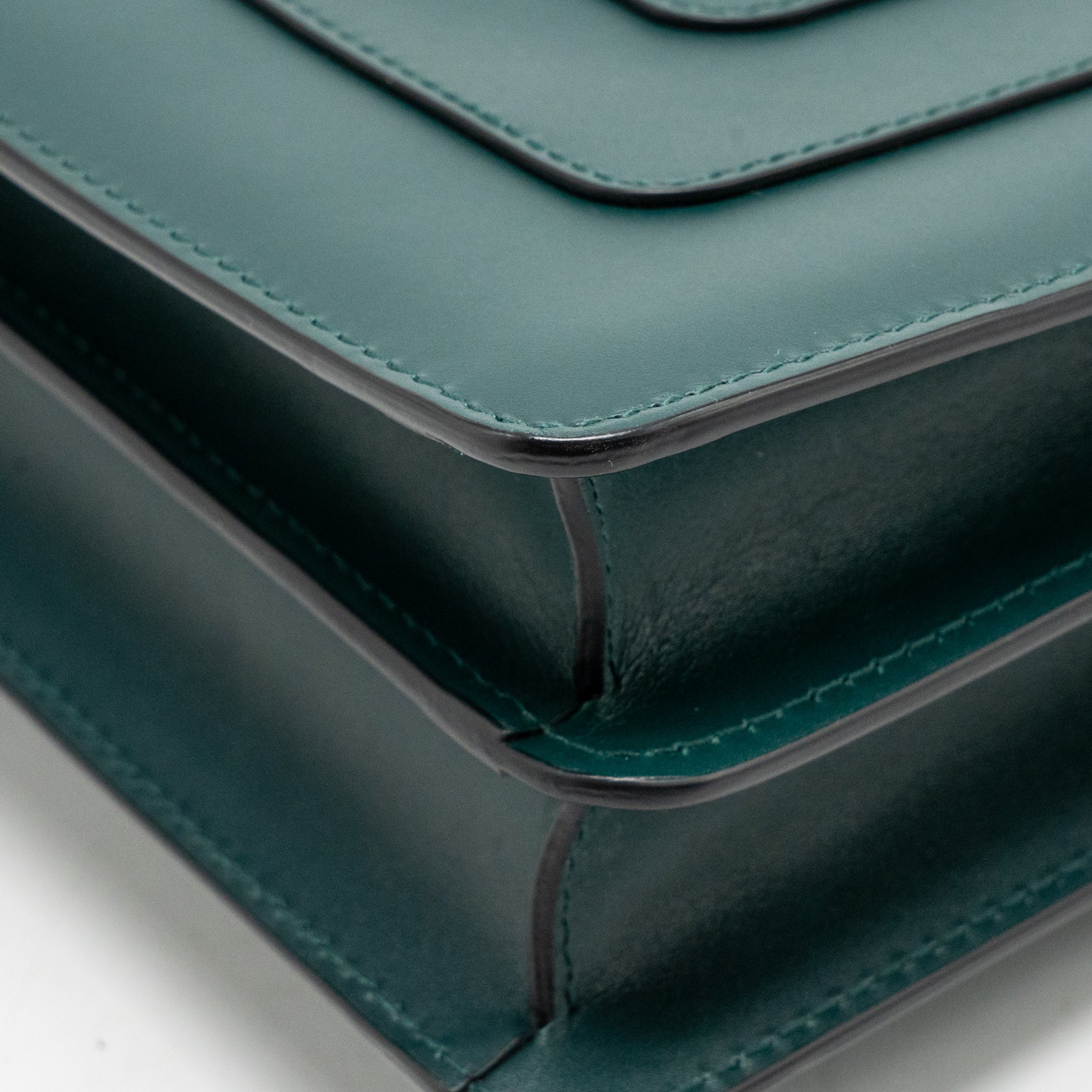 bvlgari-serpenti-forever-flap-bag-calfskin-green-lghw-copy