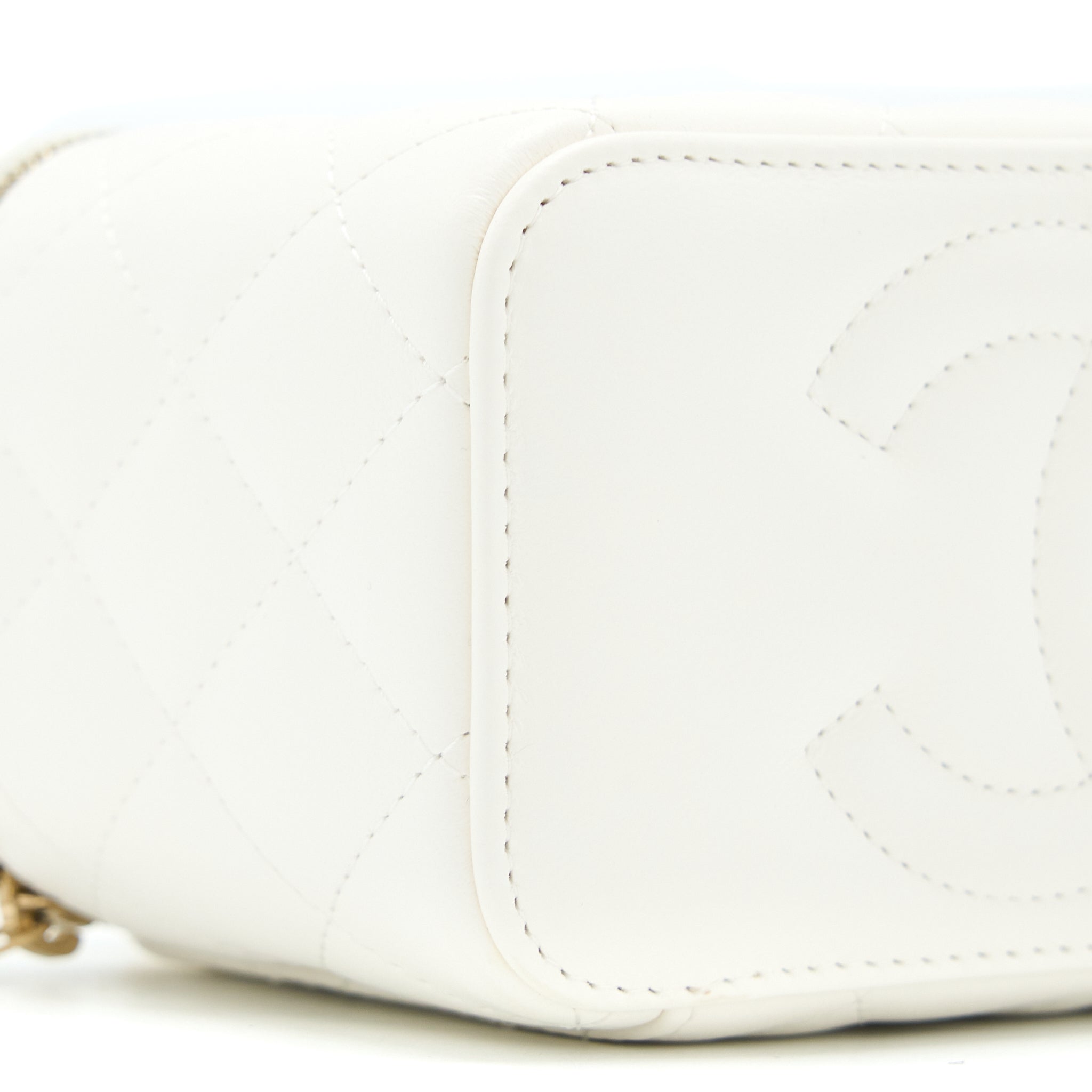 chanel-pearl-crush-long-vanity-case-lambskin-white-brushed-ghw
