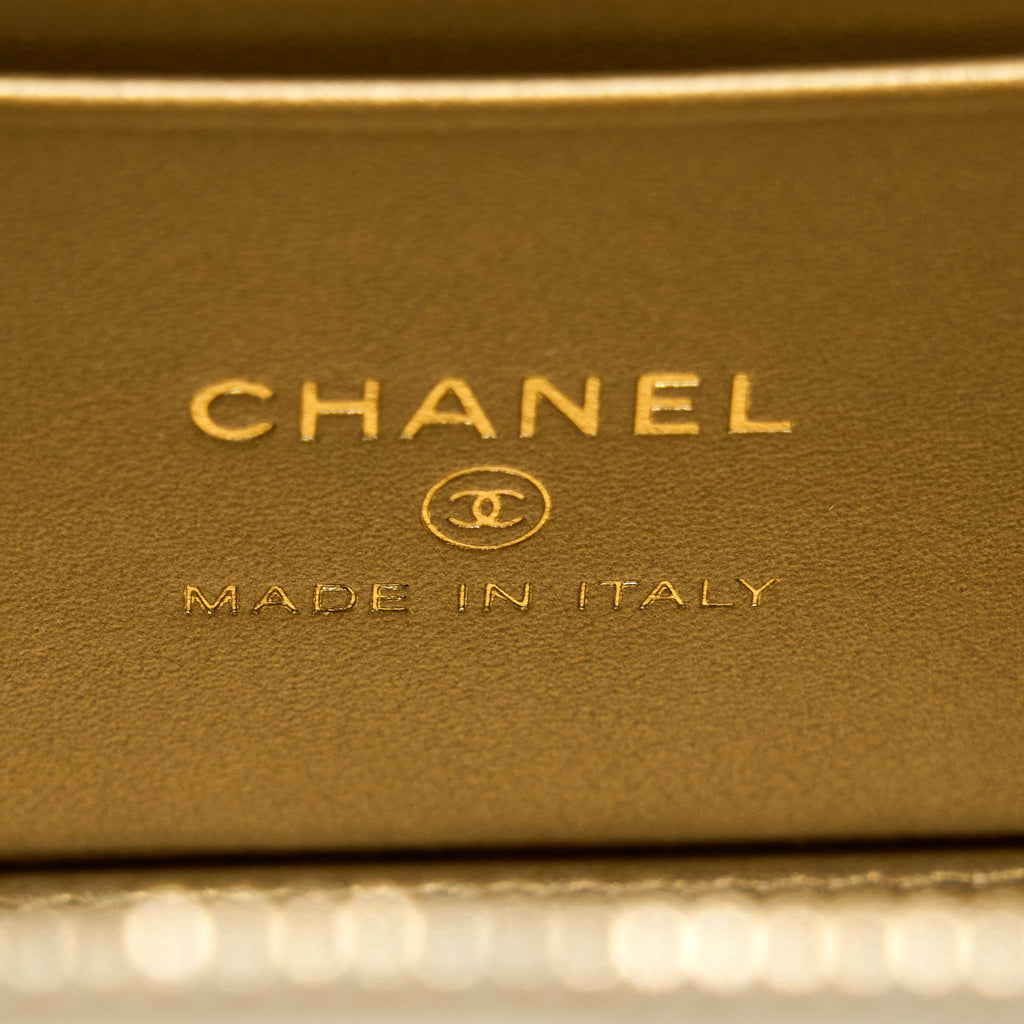chanel-pearl-crush-long-vanity-case-lambskin-white-brushed-ghw