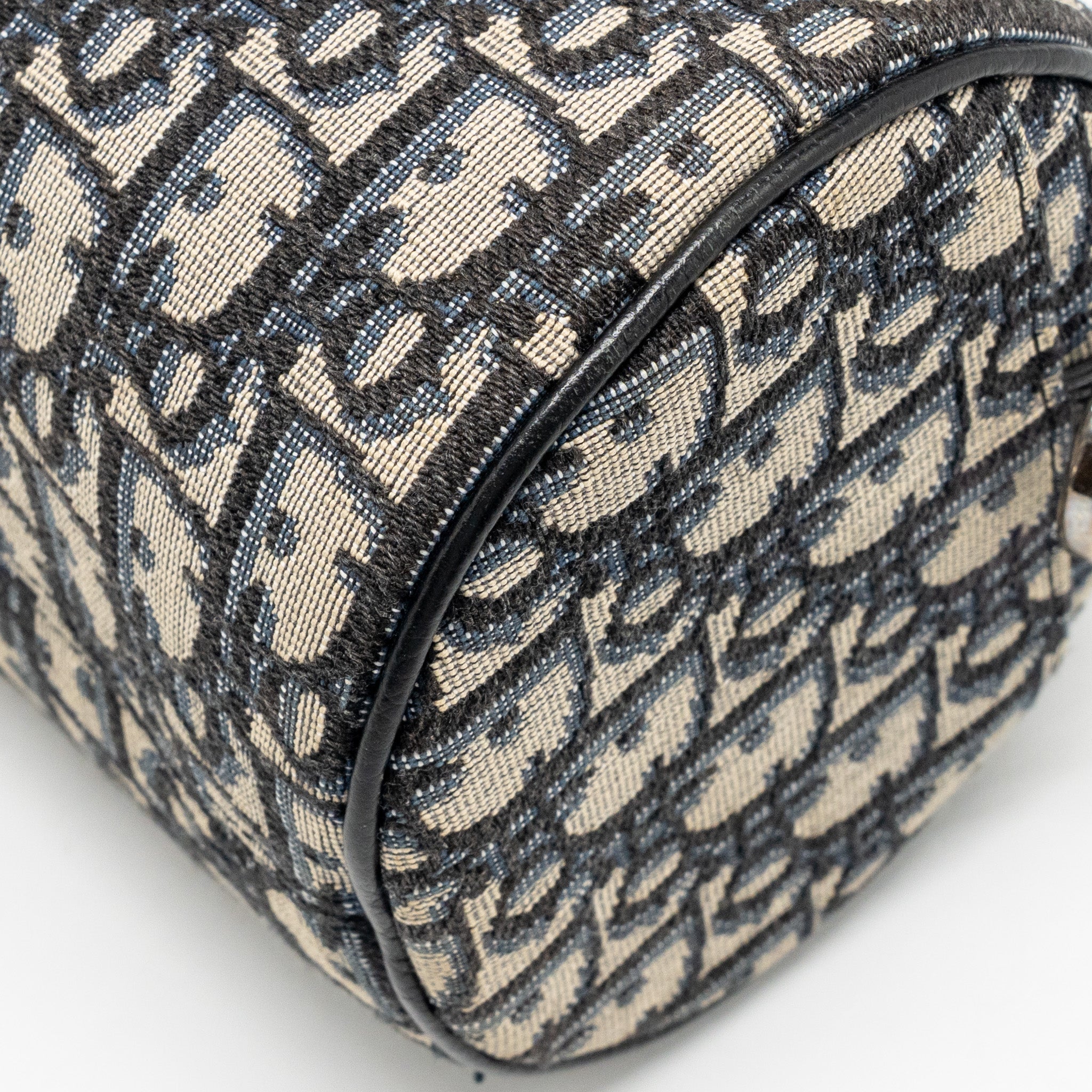 dior-roller-messenger-bag-oblique-jacquard-shw