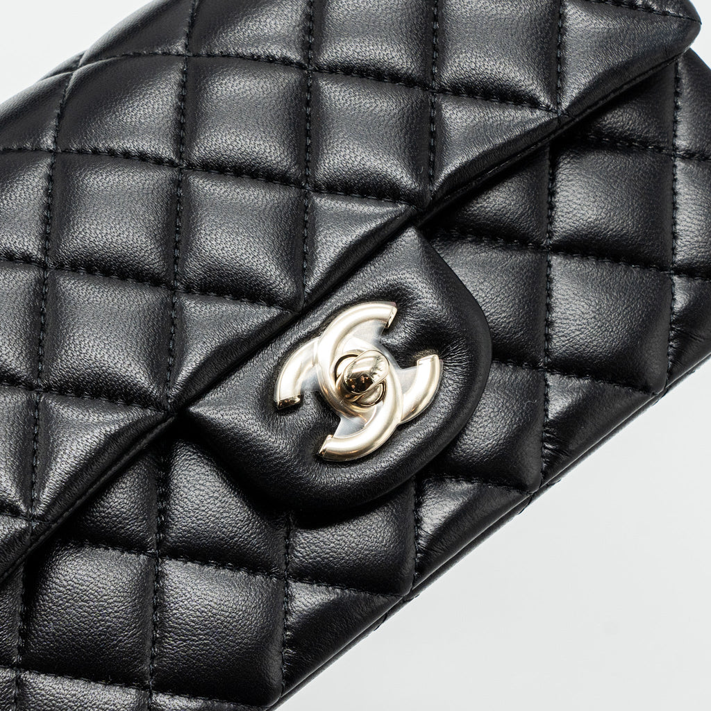 chanel-top-handle-mini-rectangular-flap-bag-lambskin-black-lghwmicrochip