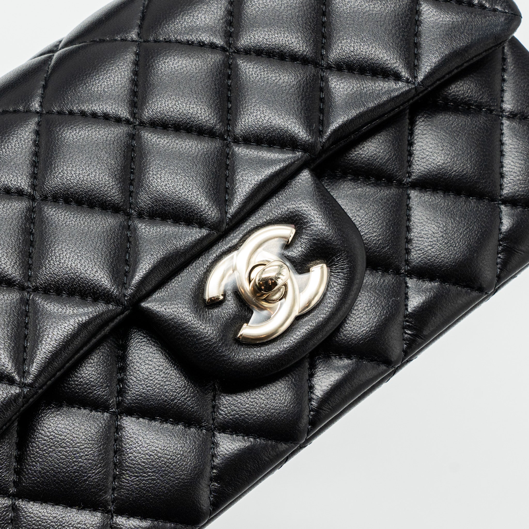 chanel-top-handle-mini-rectangular-flap-bag-lambskin-black-lghwmicrochip