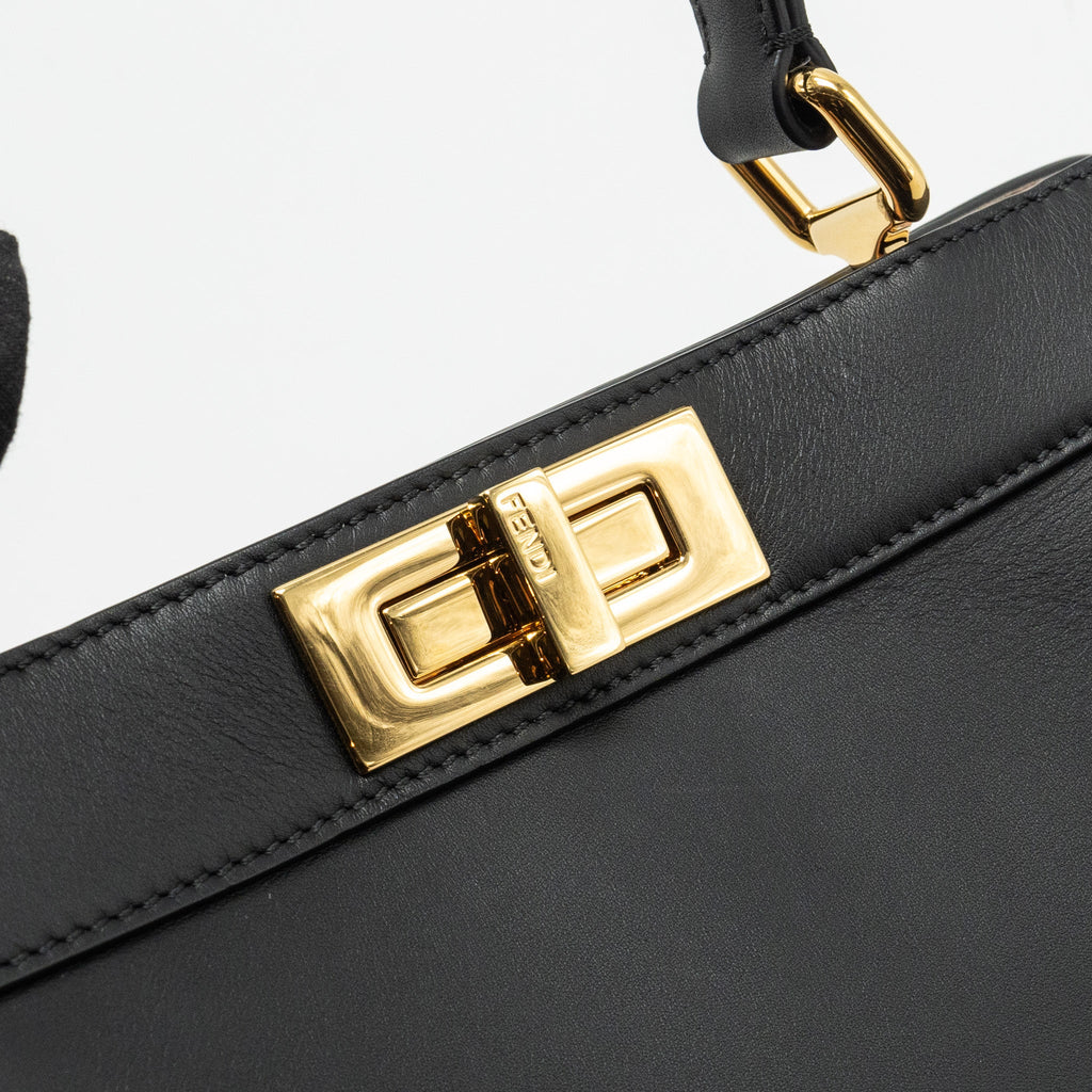 fendi-iseeu-medium-peekaboo-calfskin-black-light-pink-ghw