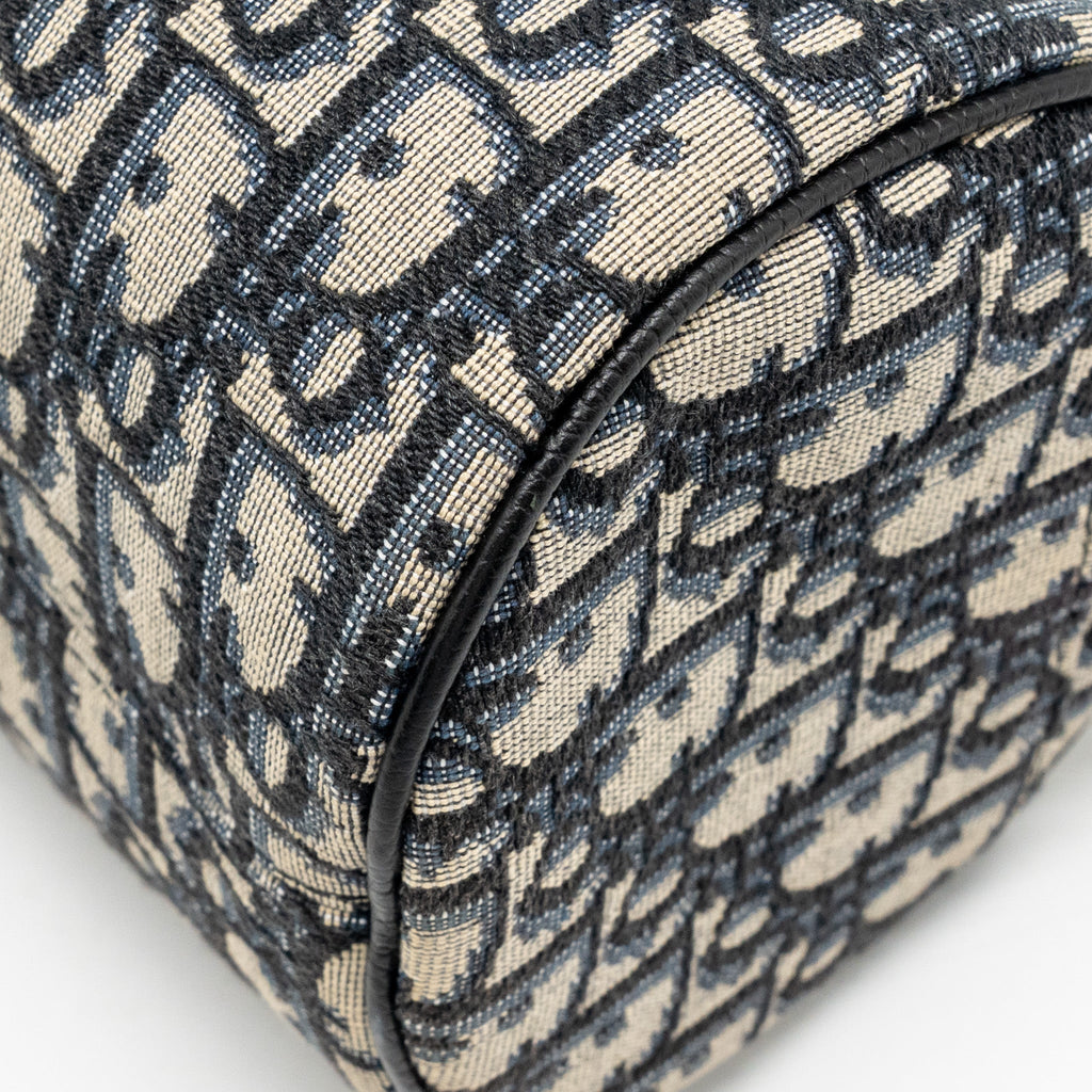 dior-roller-messenger-bag-oblique-jacquard-shw
