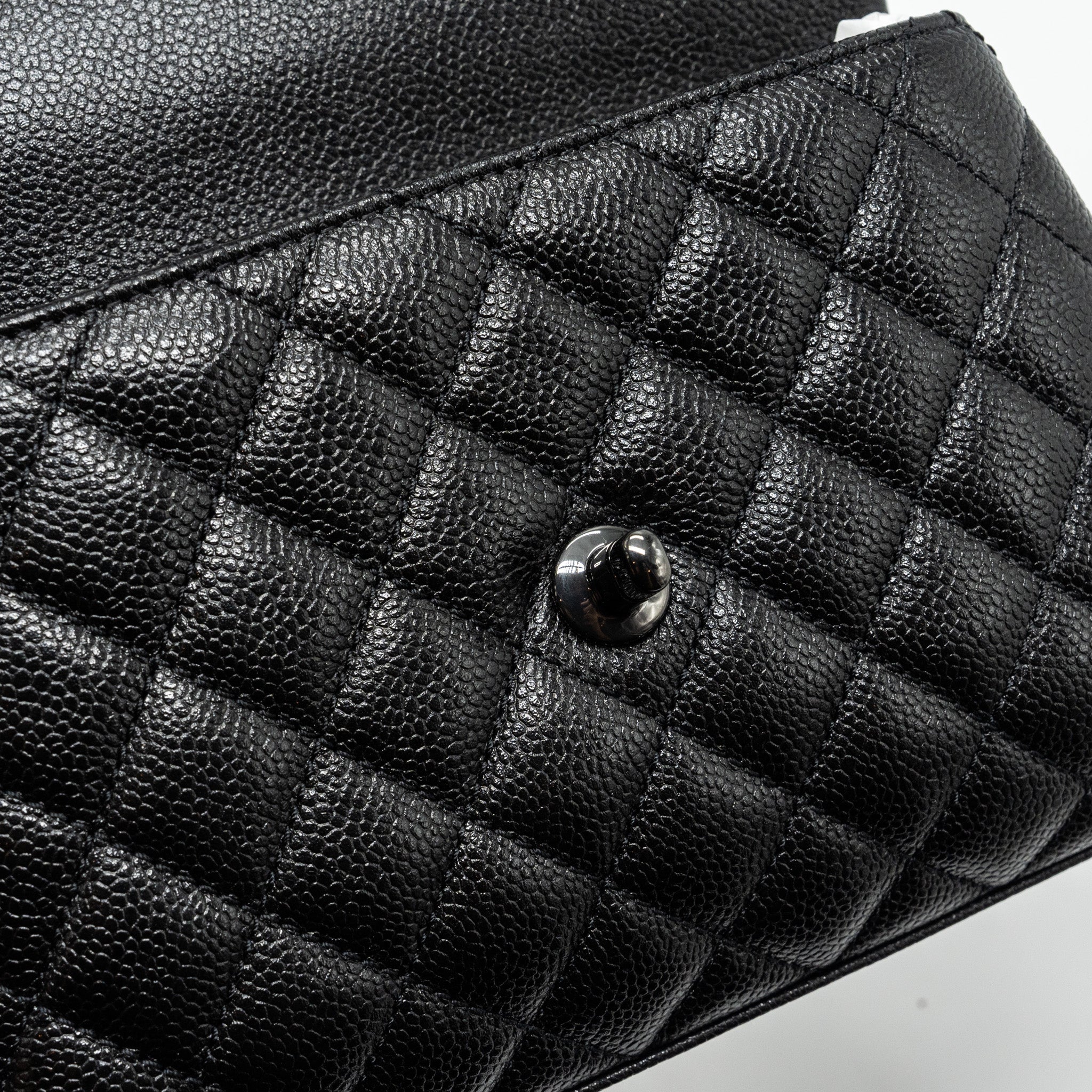 chanel-small-coco-handle-caviar-so-black-with-black-hardware-1