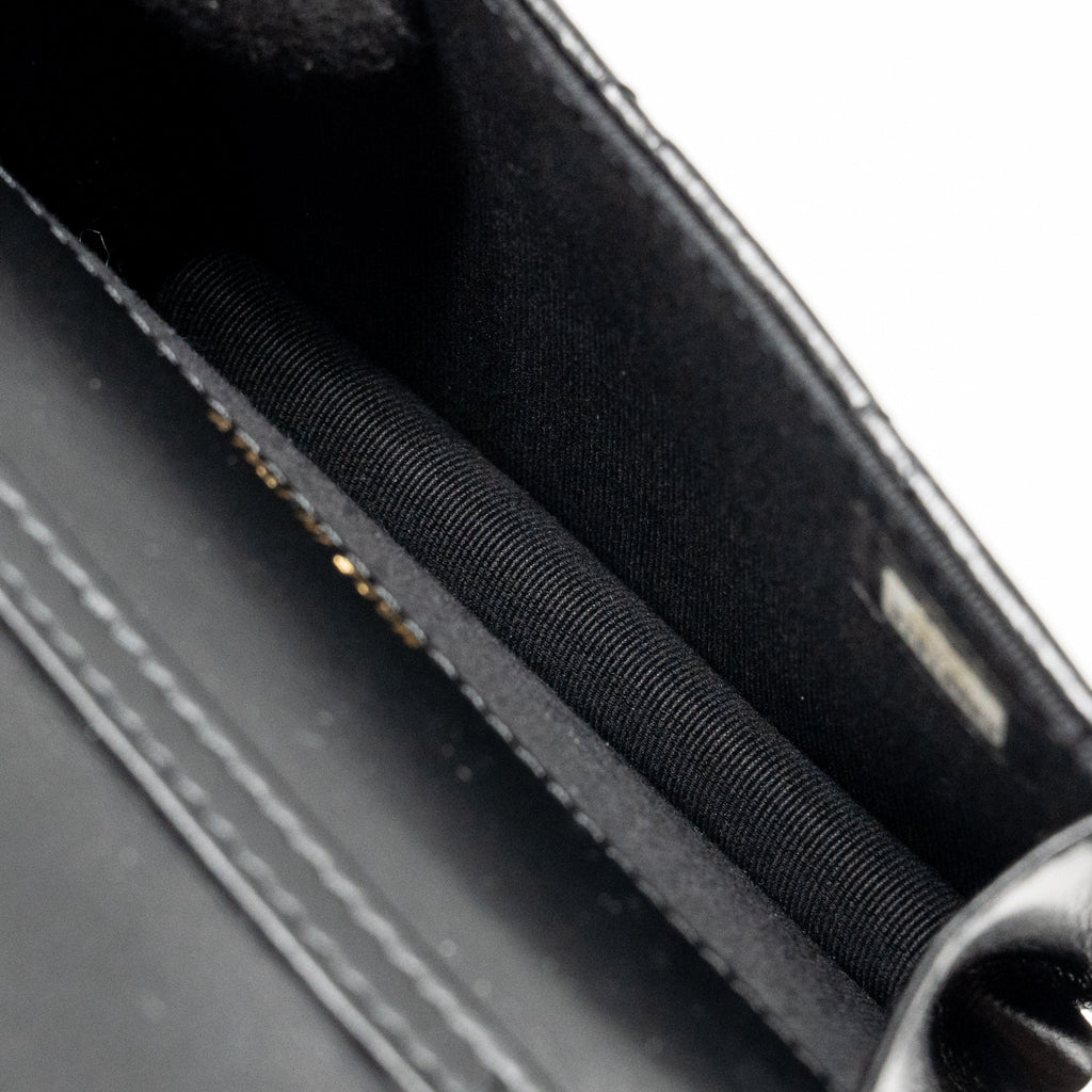 chanel-card-holder-with-maxi-pearls-chain-lambskin-black-lghw