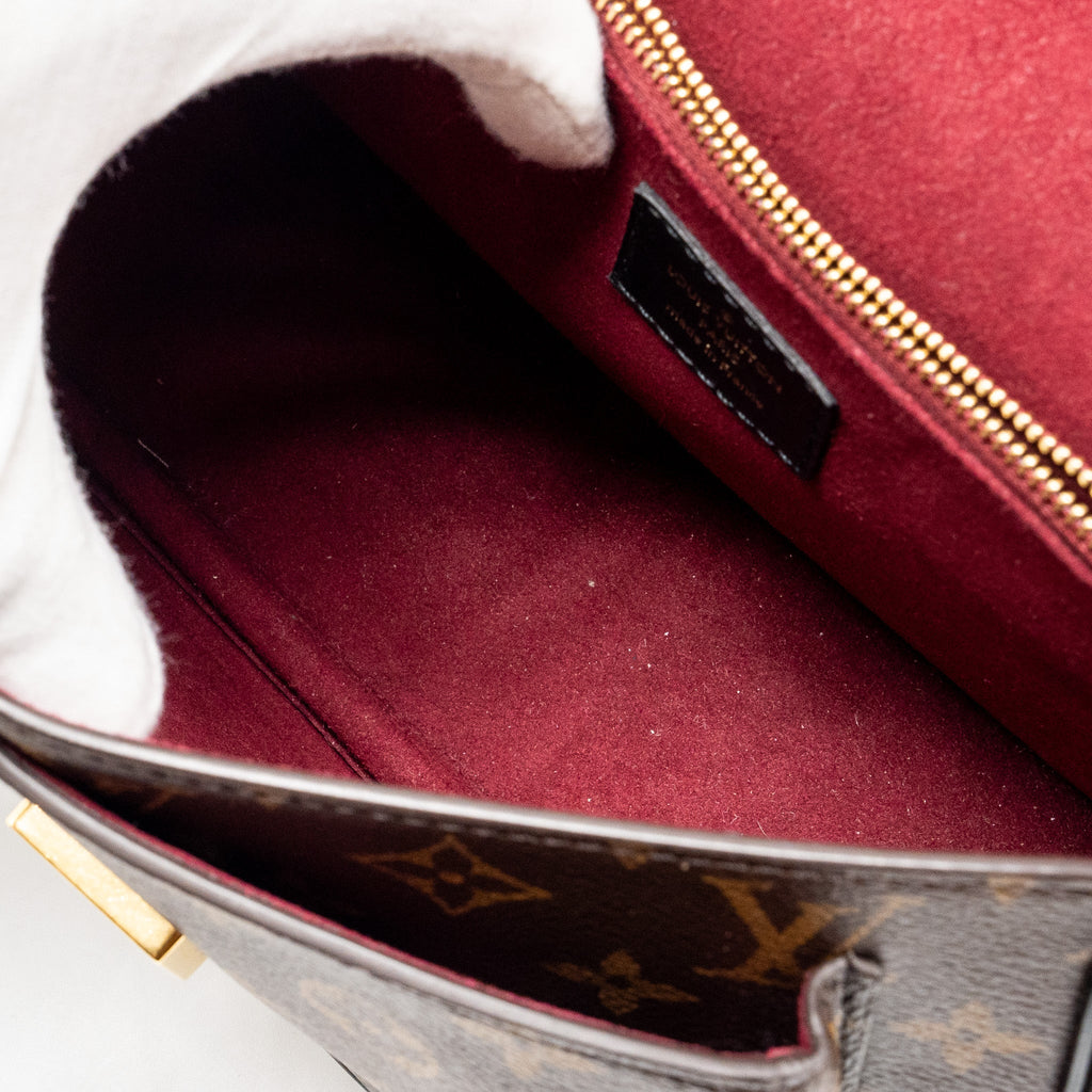 louis-vuitton-passy-monogram-canvas-black-gold-hardware