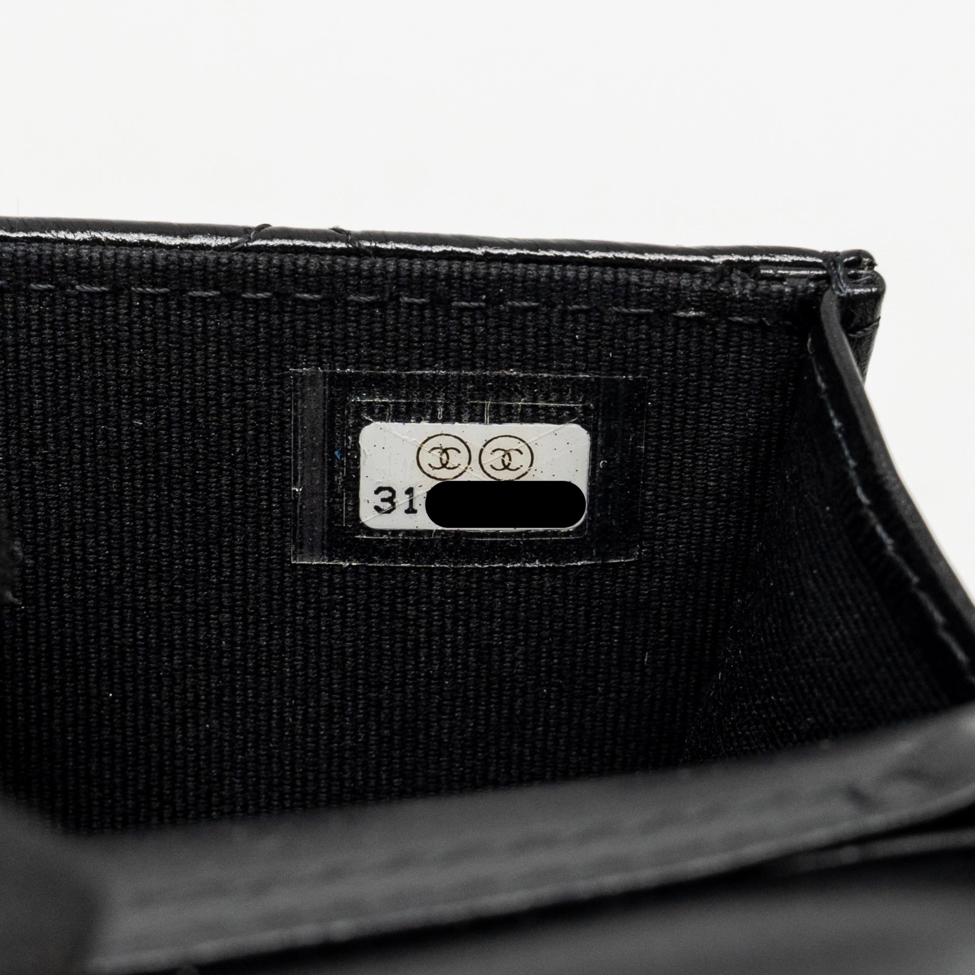 chanel-card-holder-with-maxi-pearls-chain-lambskin-black-lghw