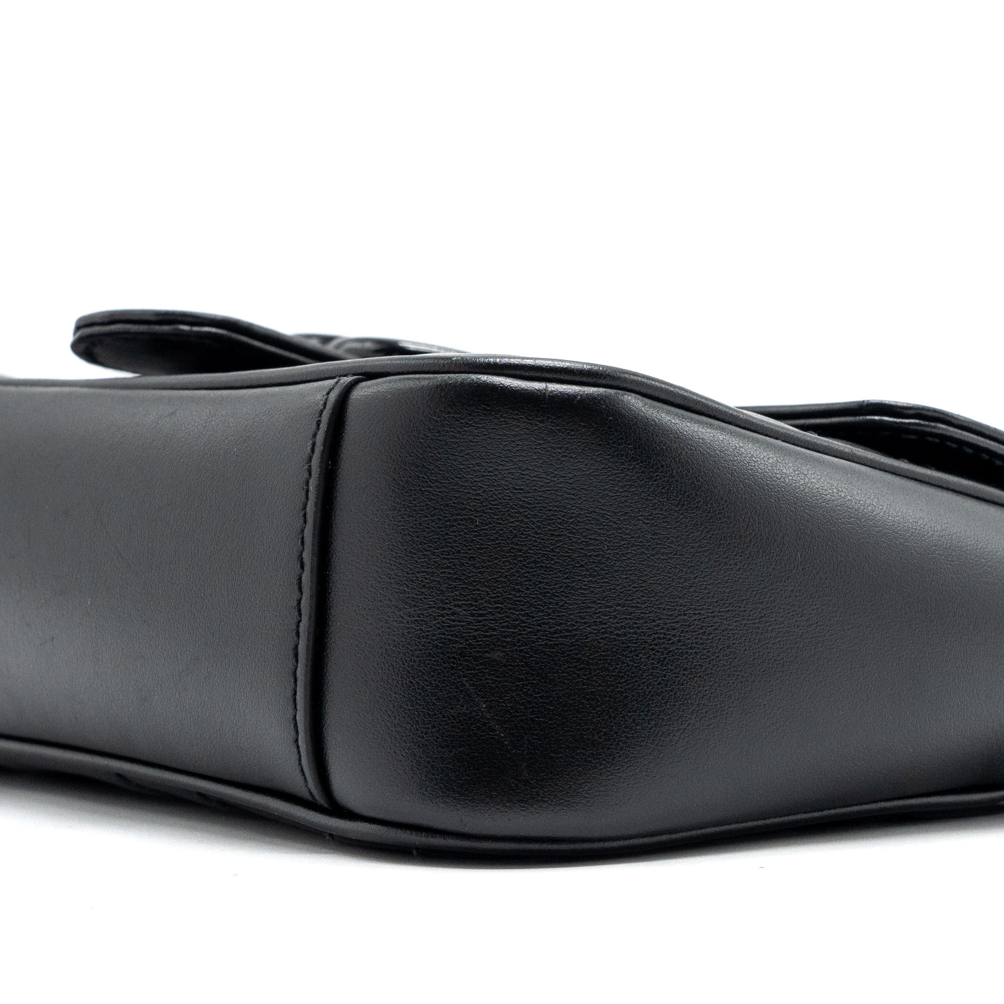 gucci-mini-marmont-calfskin-black-with-black-hardware