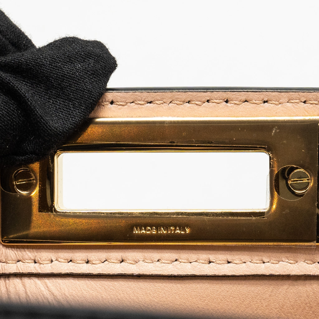 fendi-iseeu-medium-peekaboo-calfskin-black-light-pink-ghw