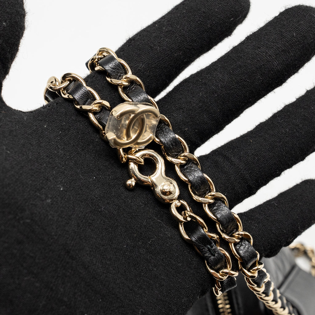 chanel-22s-heart-belt-bag-lambskin-black-lghw-4