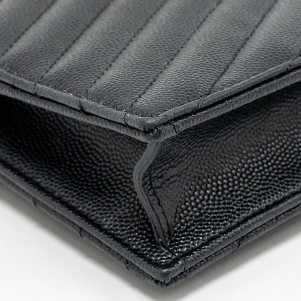 saint-laurent-ysl-envelope-chain-wallet-grained-calfskin-black-ghw