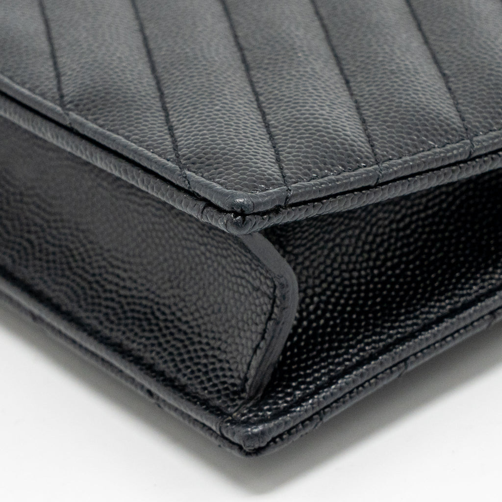 saint-laurent-ysl-envelope-chain-wallet-grained-calfskin-black-ghw