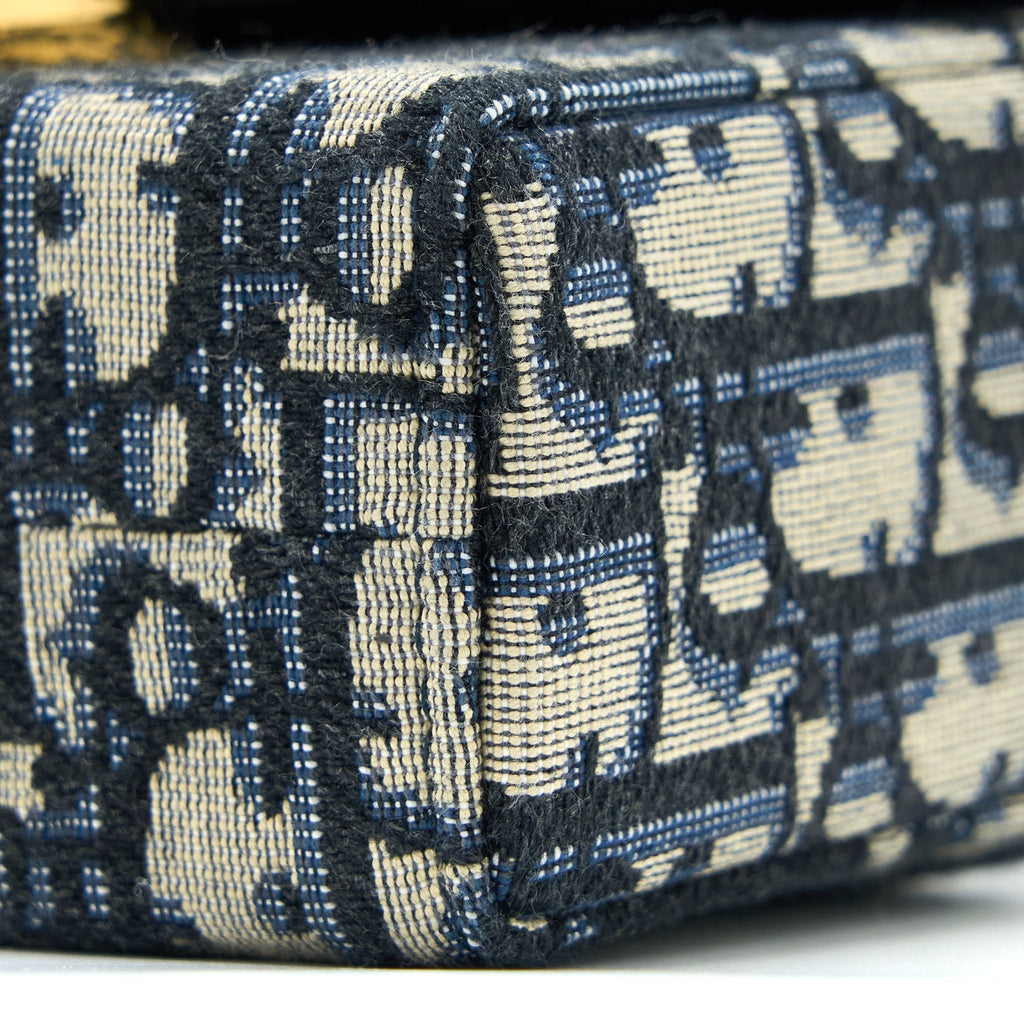 dior-30-montaigne-mini-box-bag-blue-oblique-ghw-1