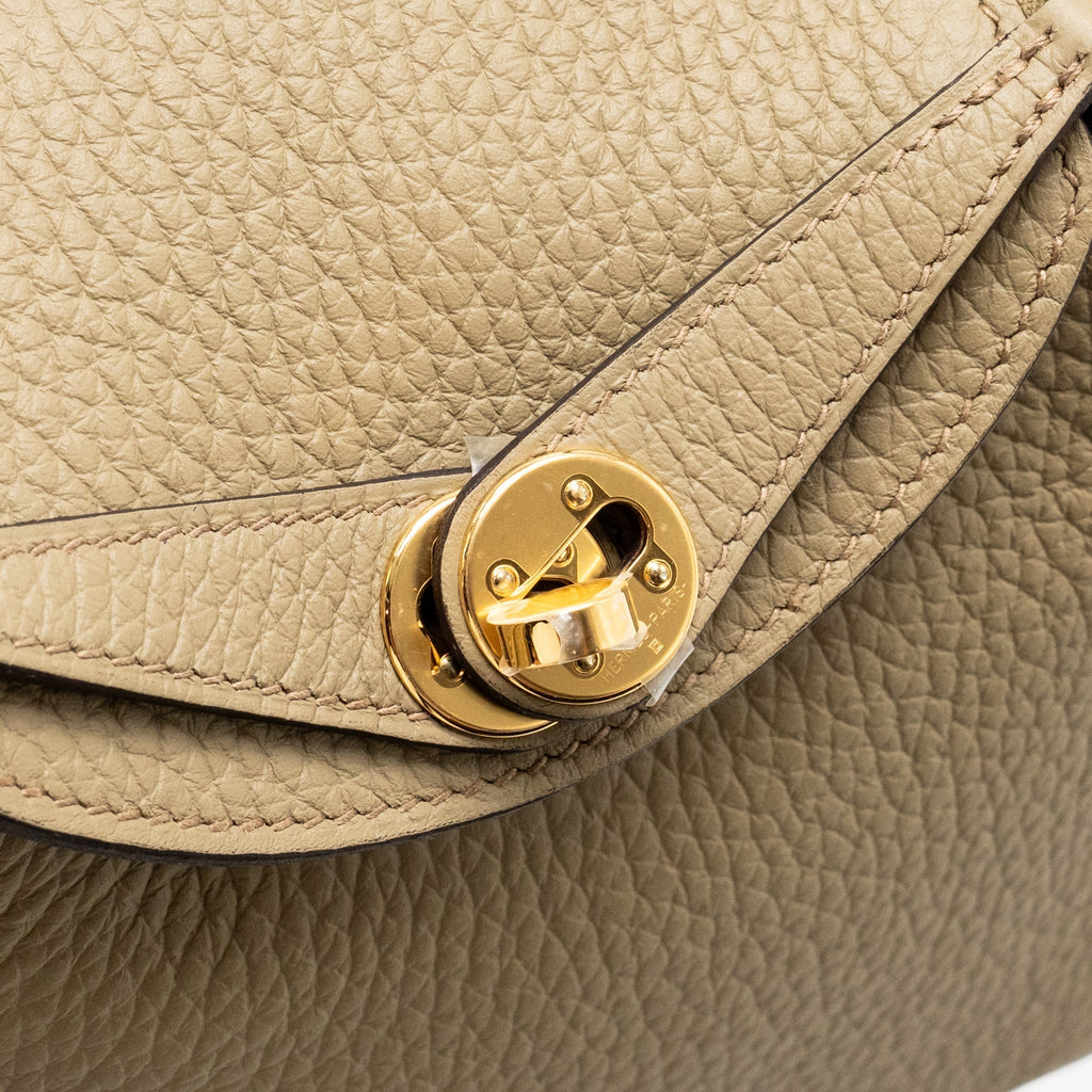 hermes-lindy-white