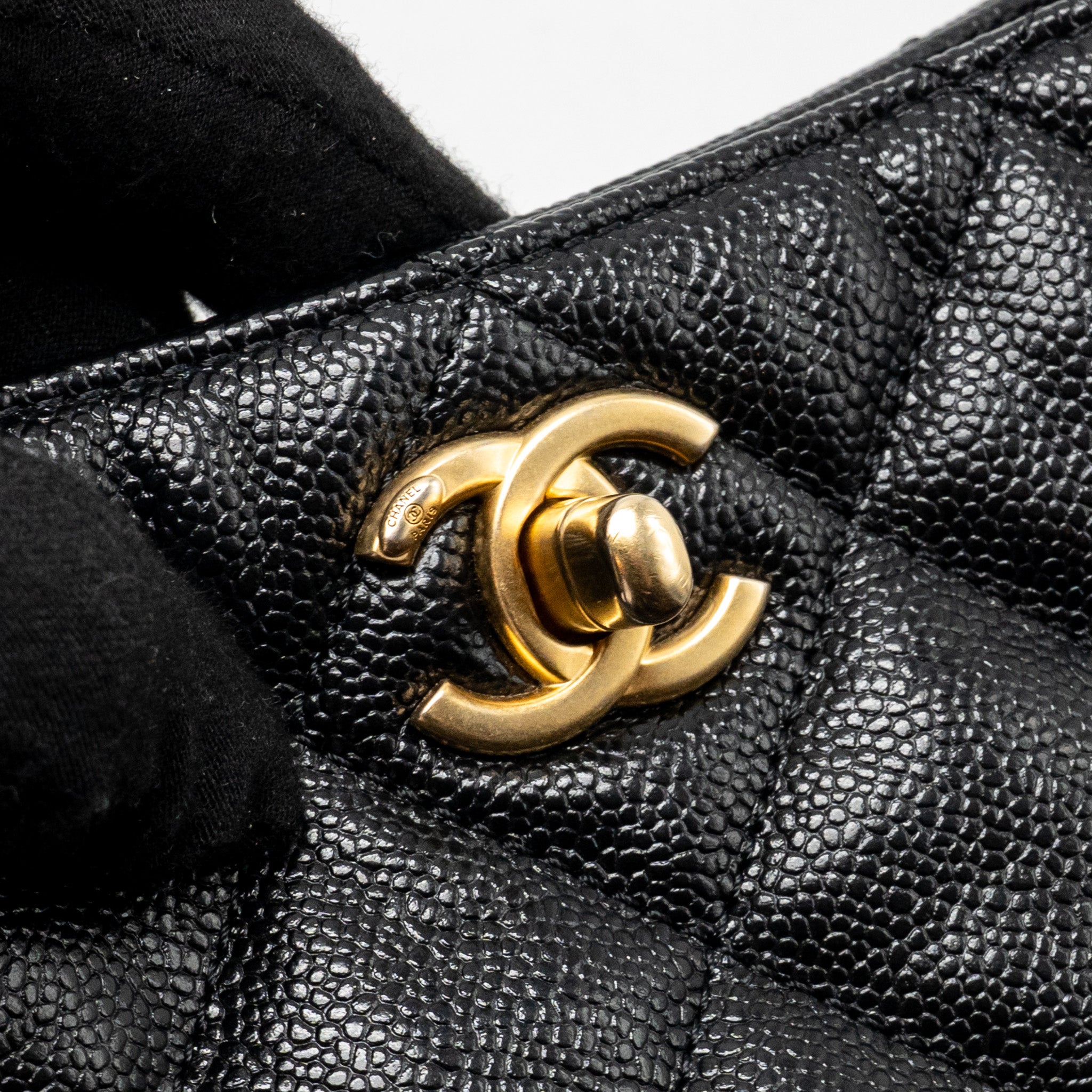 chanel-quilted-hobo-caviar-black-ghw-microchip