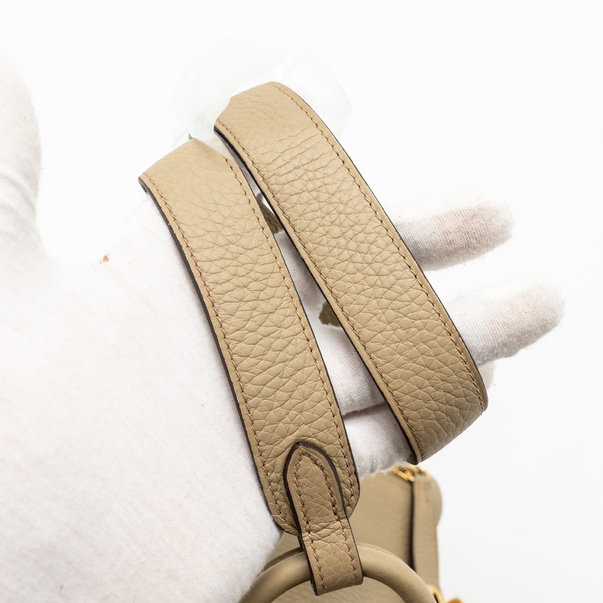 hermes-lindy-white