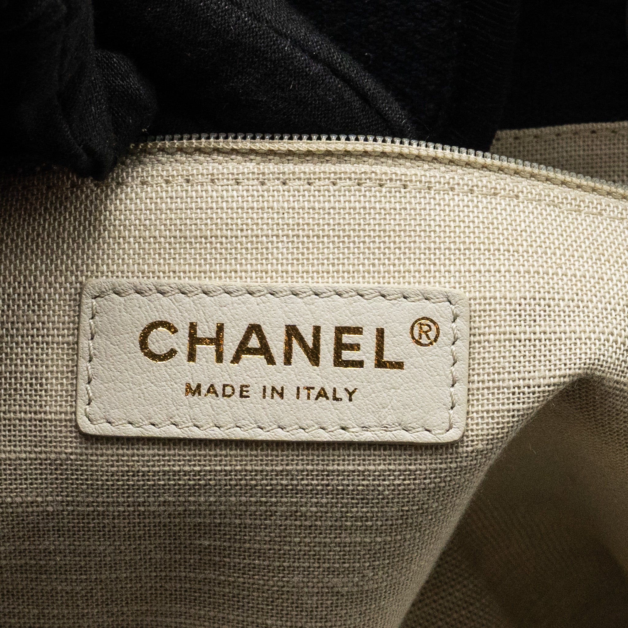 chanel-small-deauville-shopping-tote-bag-calfskin-fabric-black-lghwmicrochip