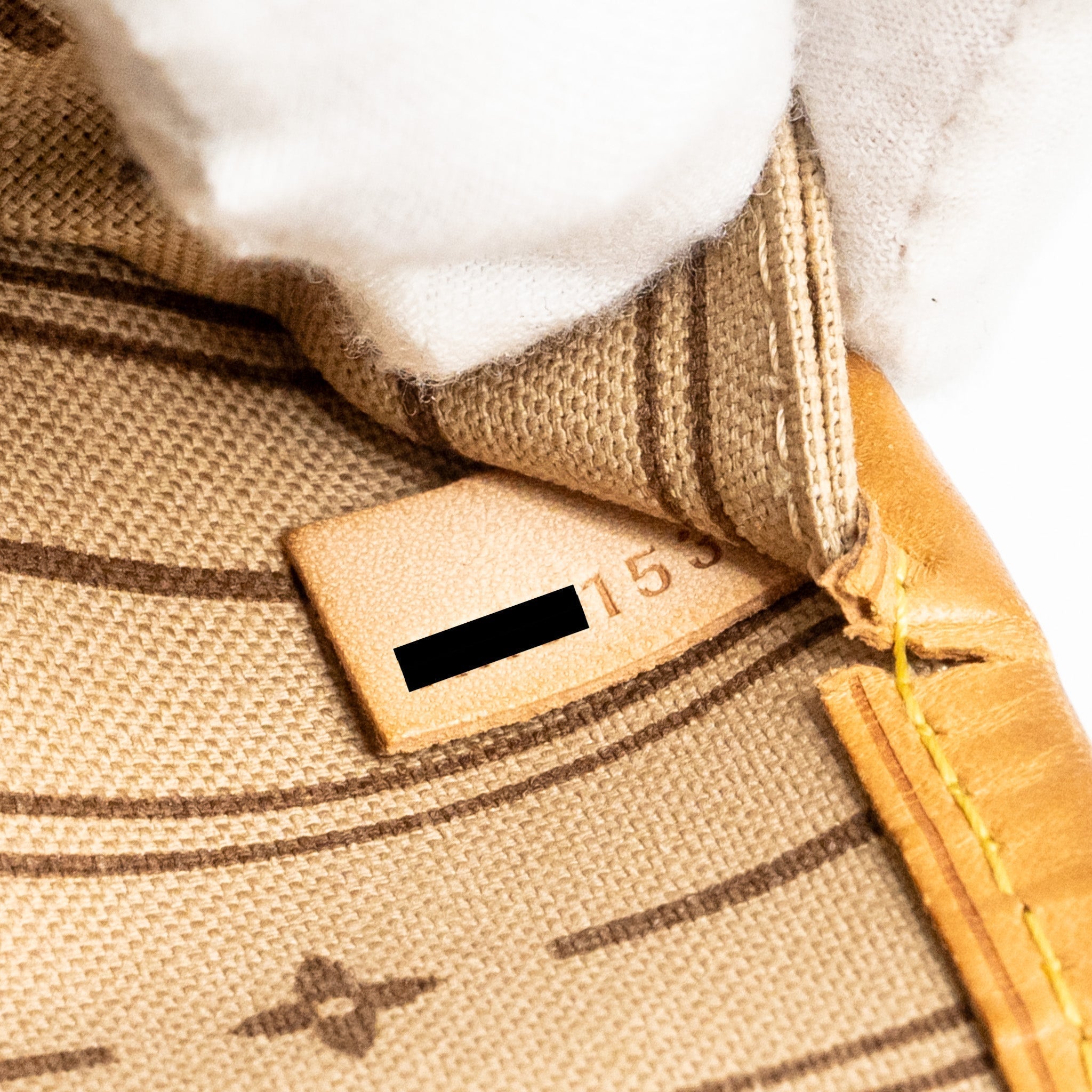 louis-vuitton-neverfull-mm-monogram-canvas-ghw-9