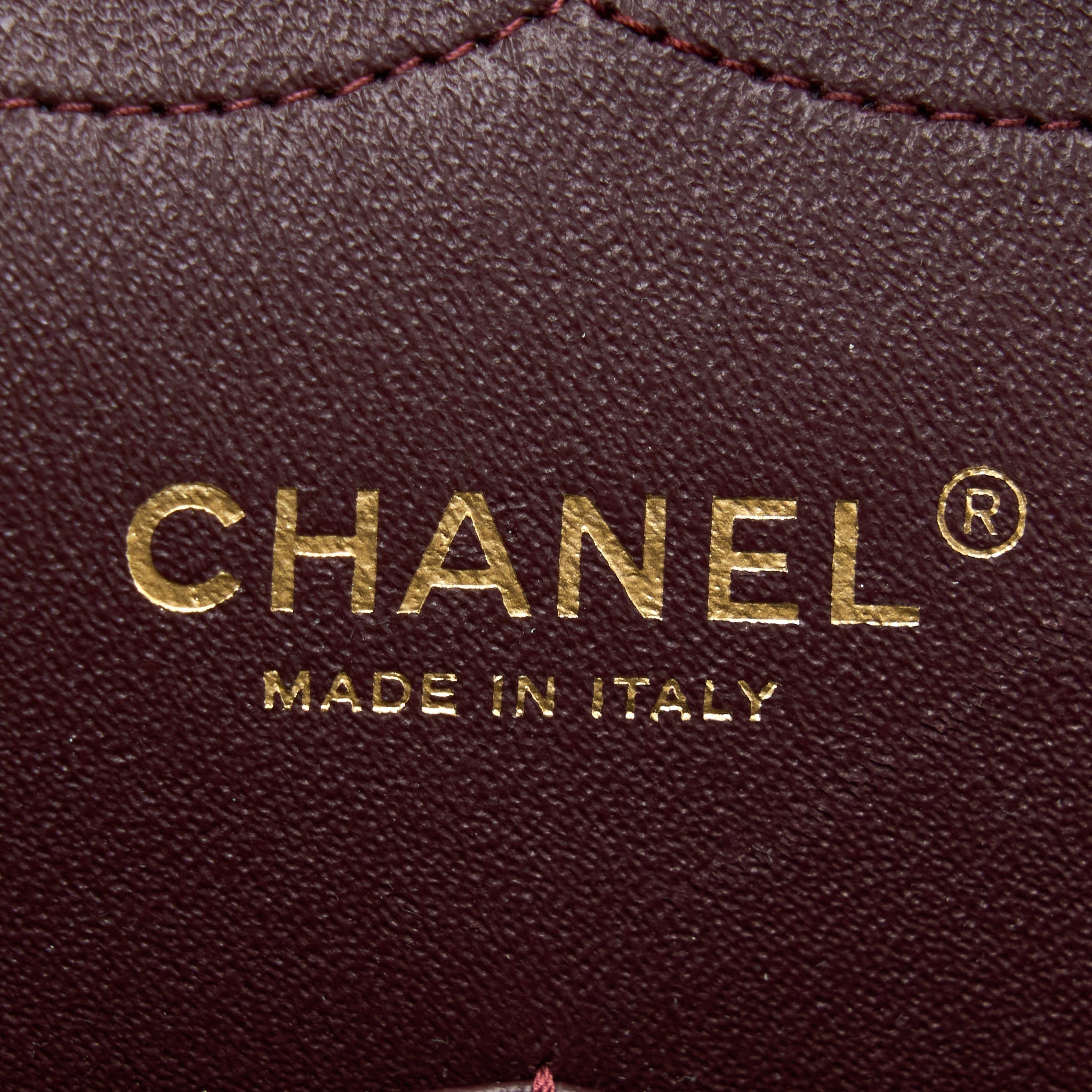 chanel-classic-jumbo-flap-bag-caviar-black-ghw