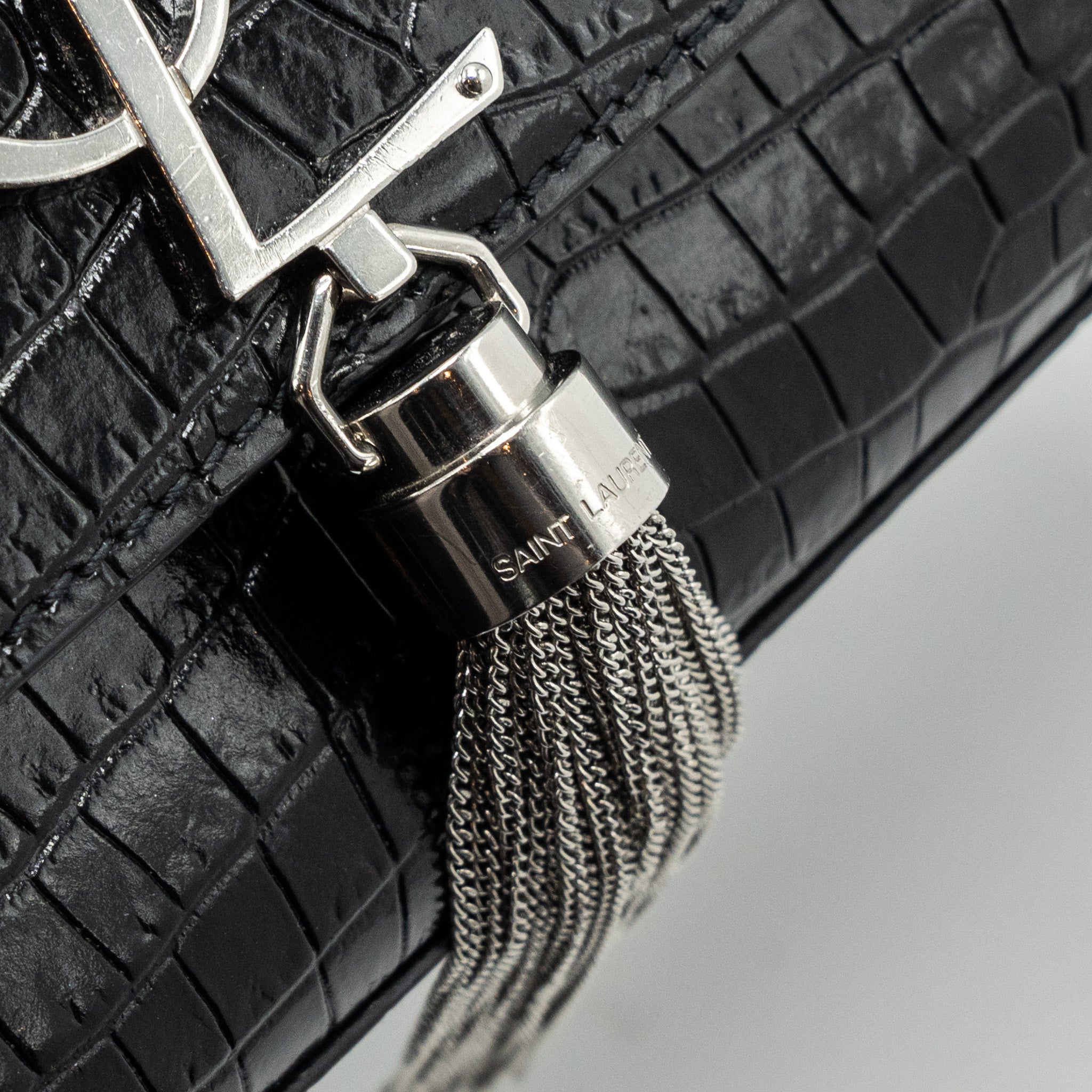 saint-laurent-ysl-kate-tassel-croc-embossed-calfskin-black-shw