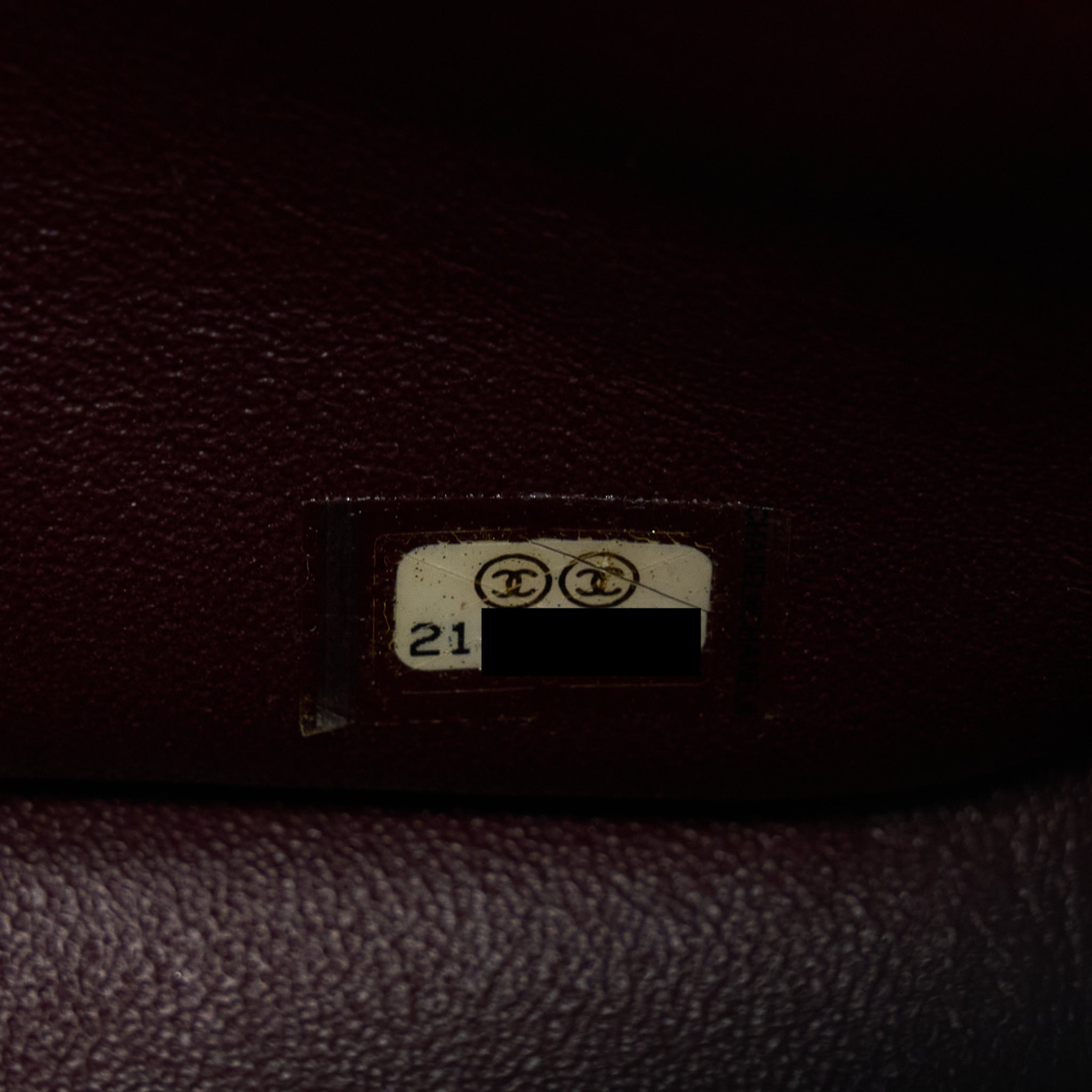 chanel-classic-jumbo-flap-bag-caviar-black-ghw