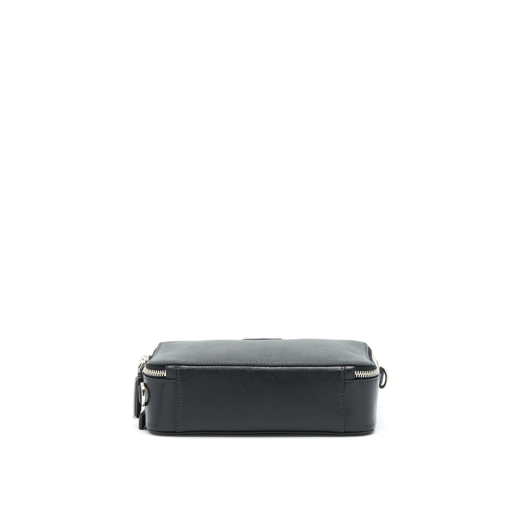 prada-saffiano-black