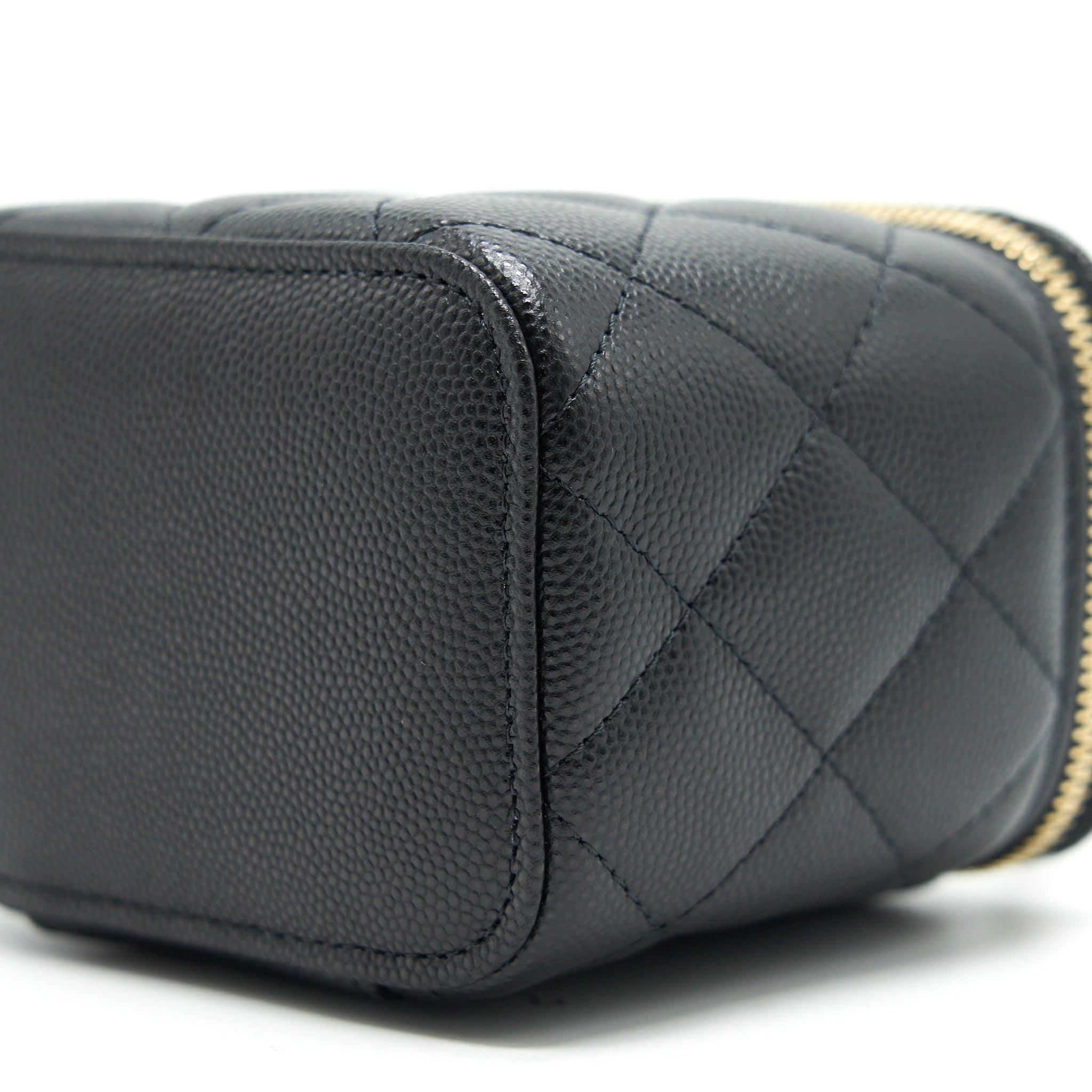 chanel-small-vanity-with-chain-caviar-black-lghw