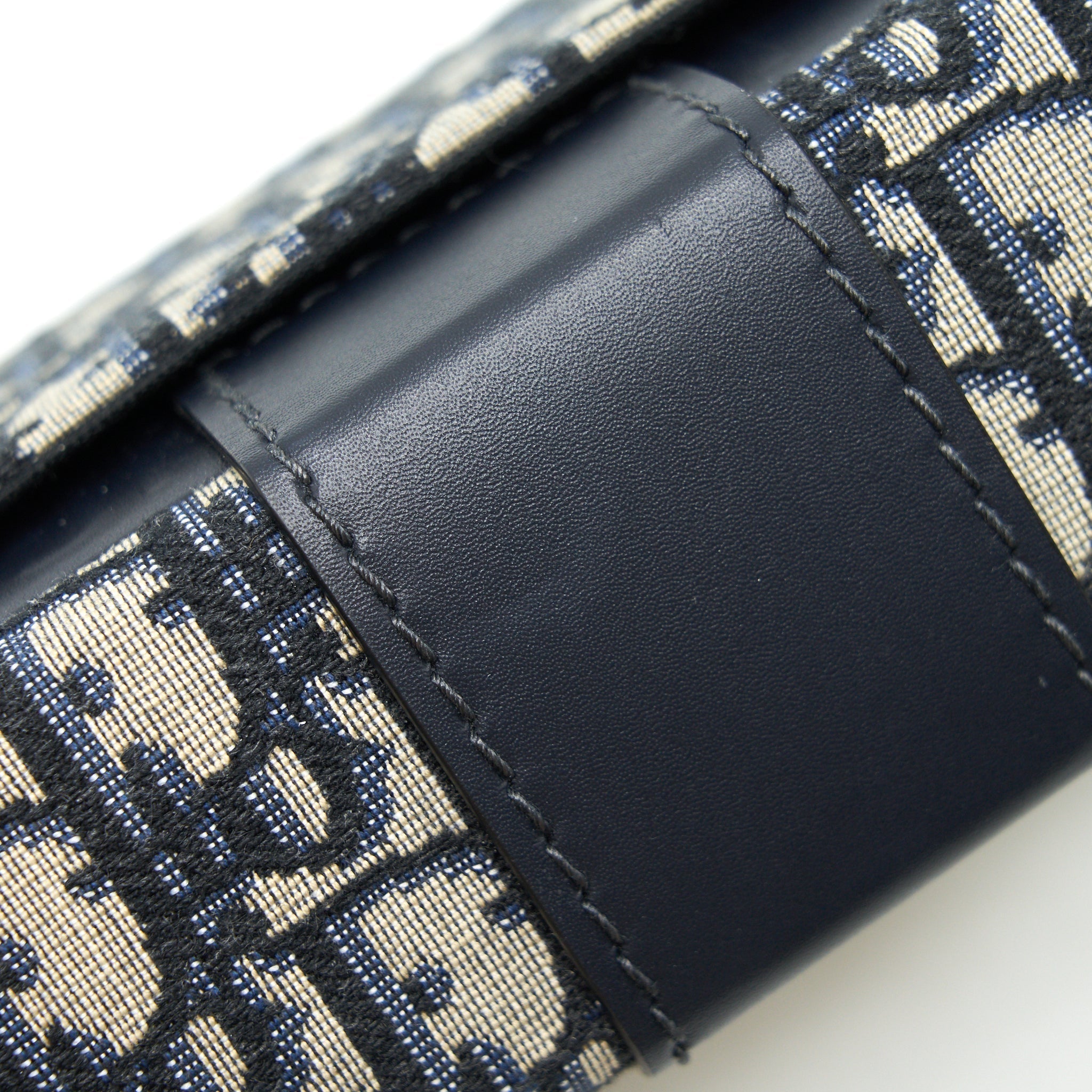 christian-dior-30-montaigne-mini-box-bag-oblique-canvas