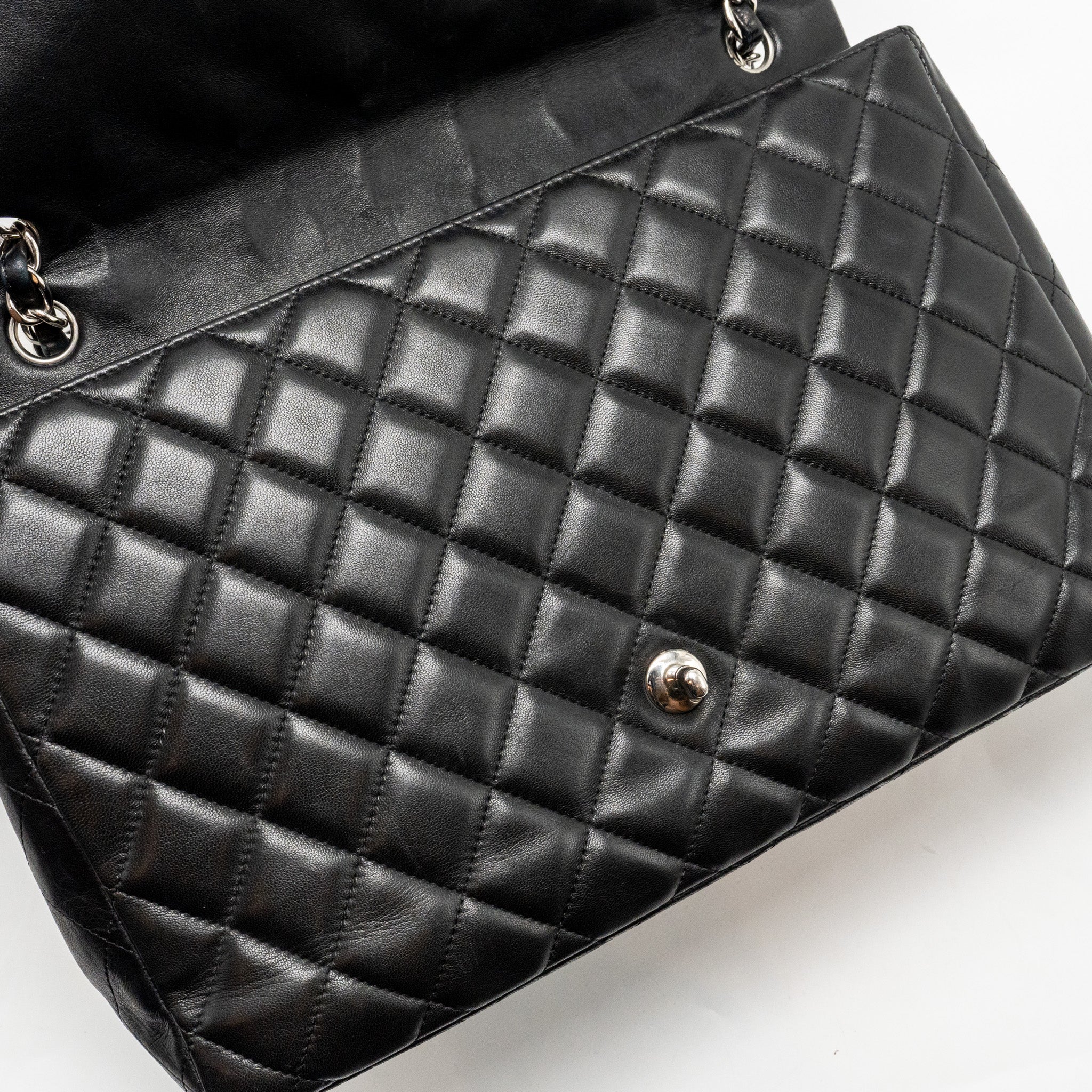 chanel-maxi-classic-single-flap-bag-lambskin-black-shw-copy